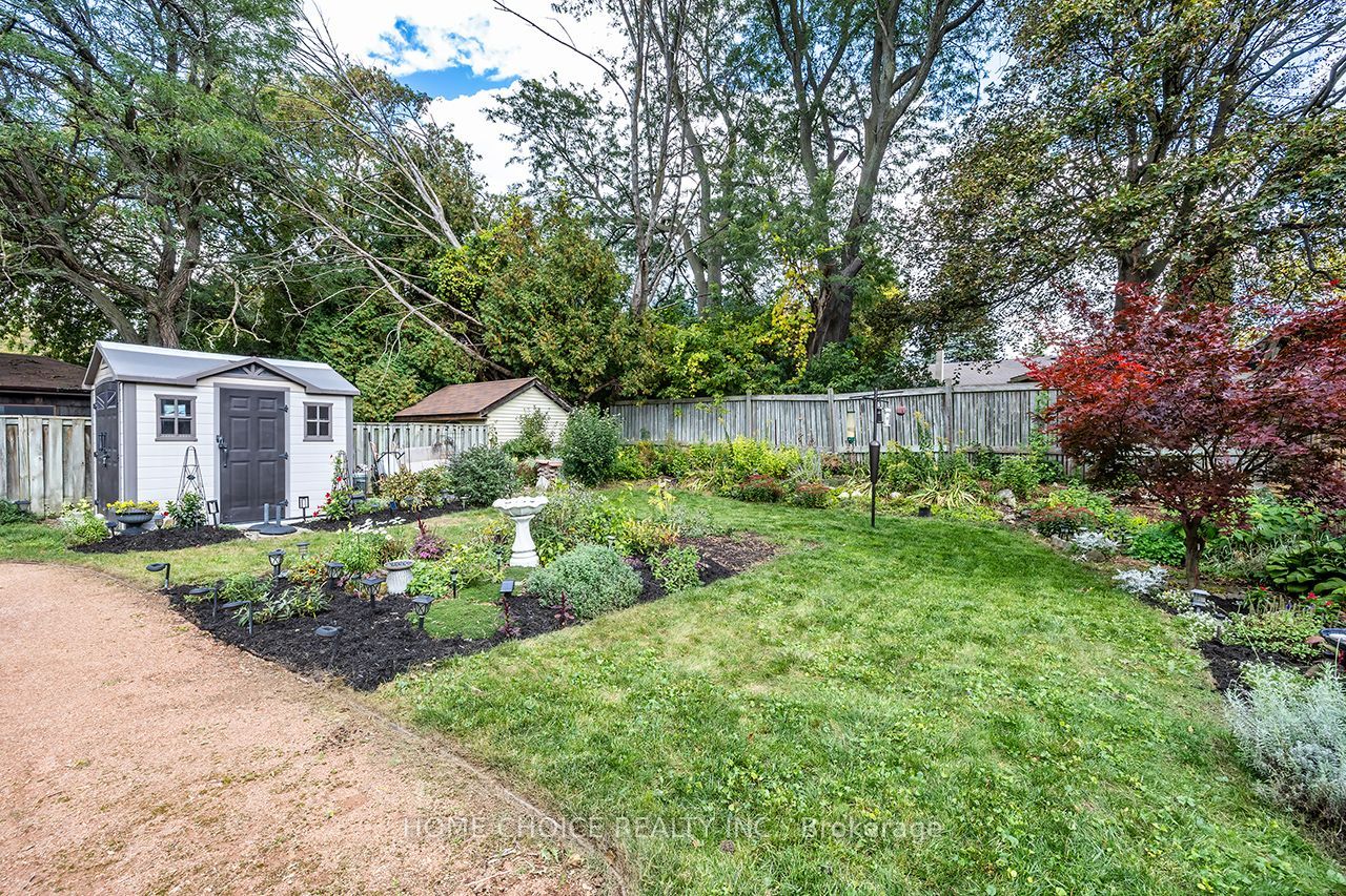 89 Harmony Road N Property Photo 34