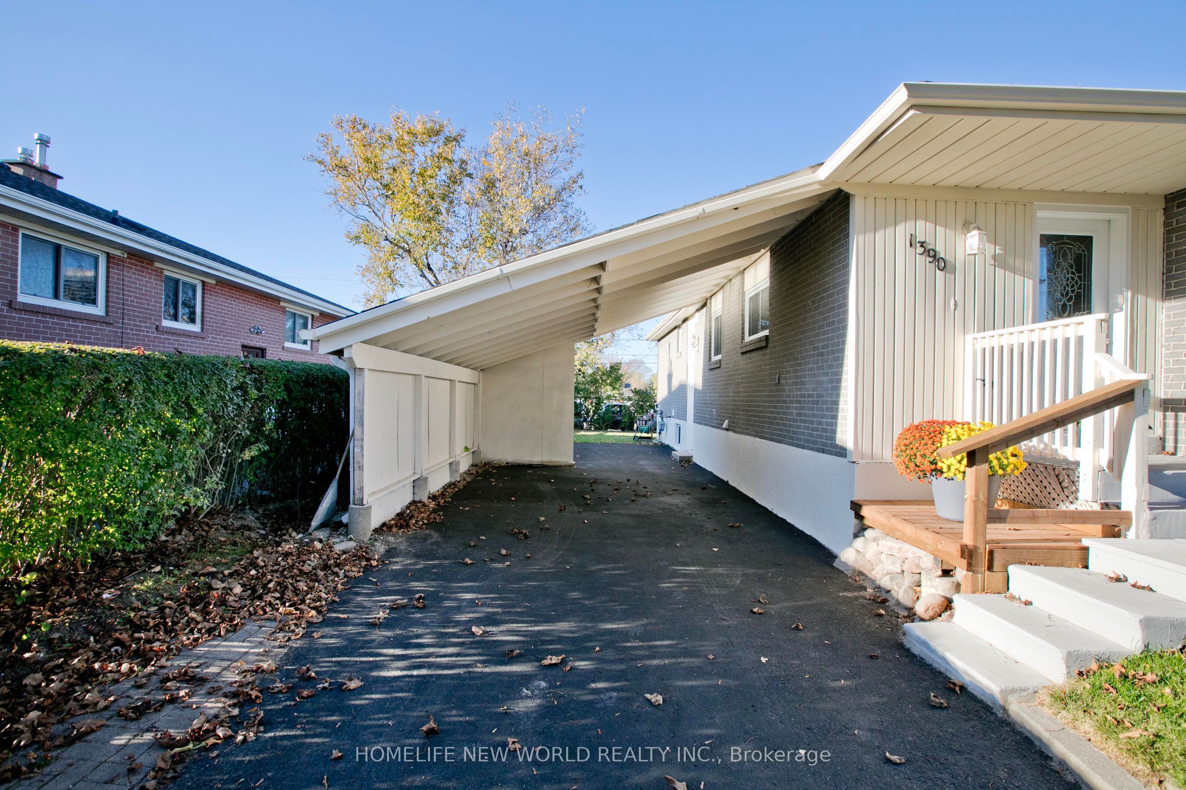 1390 Garvolin Avenue Property Photo 4