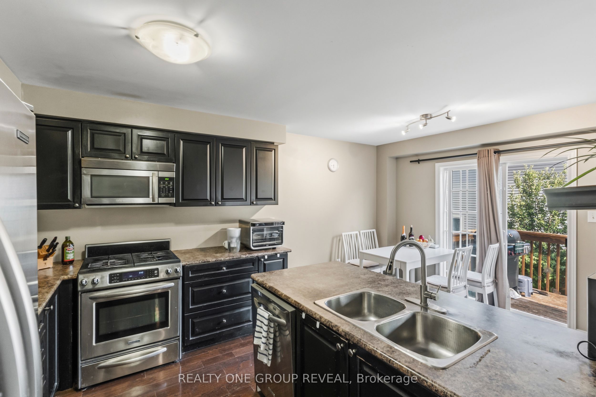 2364 Winlord Place Property Photo 11