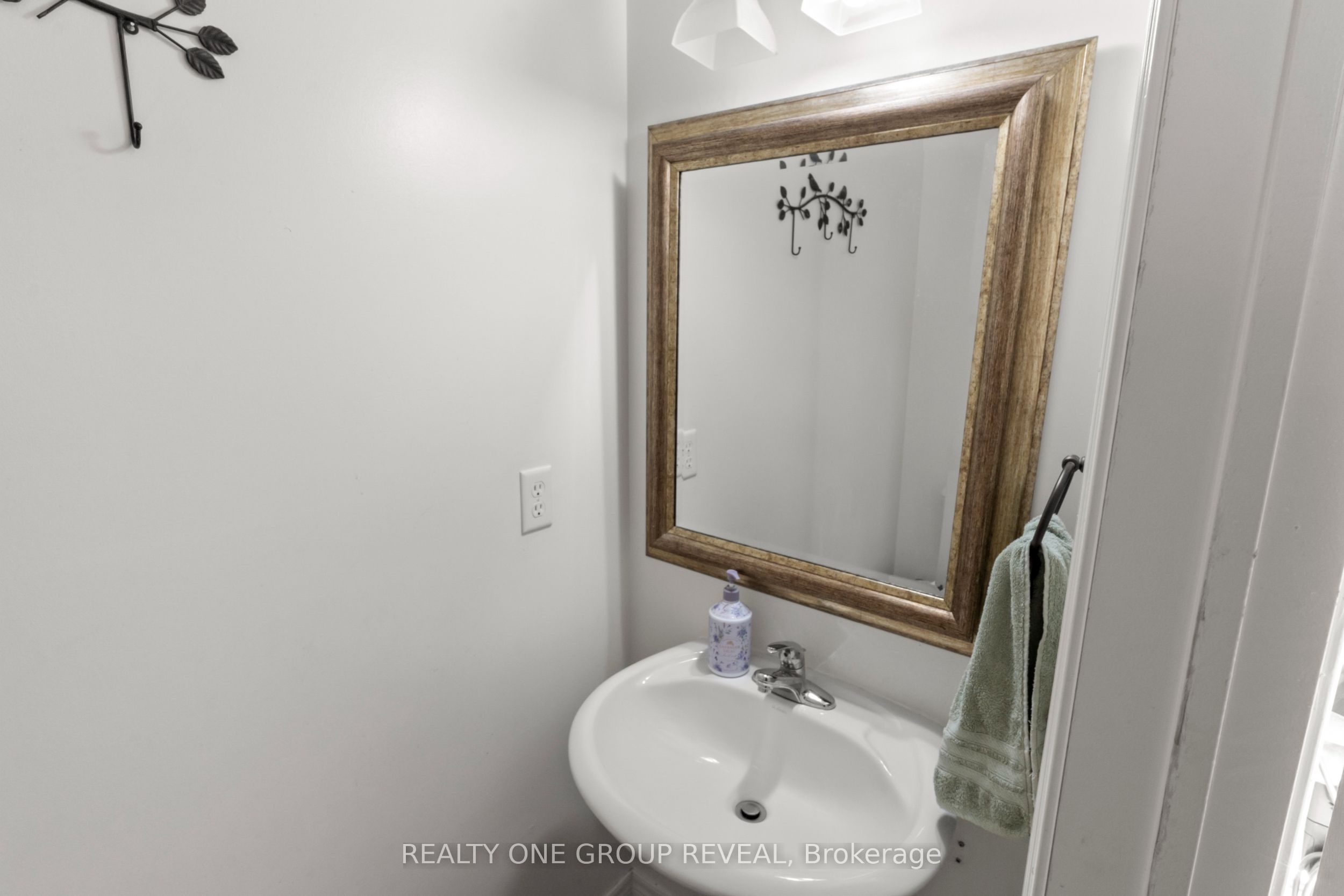 2364 Winlord Place Property Photo 24