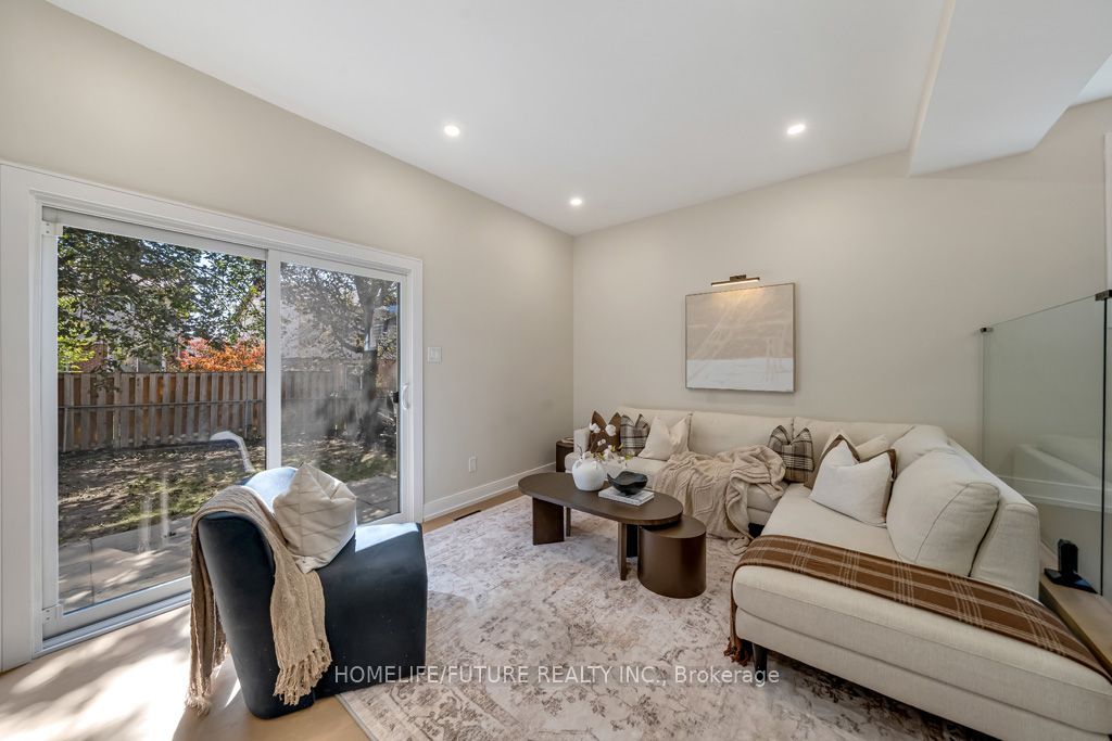 37 South Shields Avenue Property Photo 23