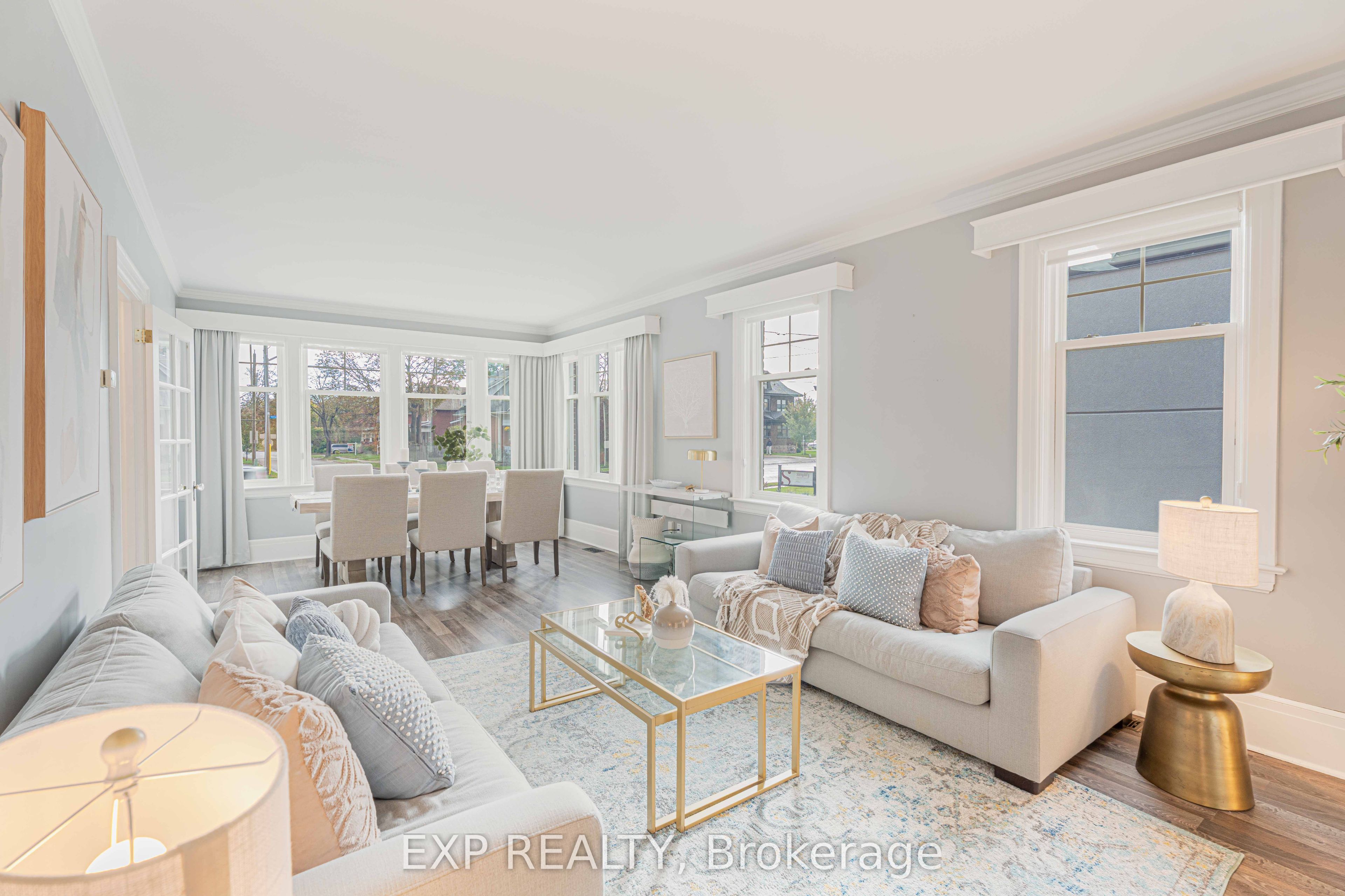 308 King Street E Property Photo 17