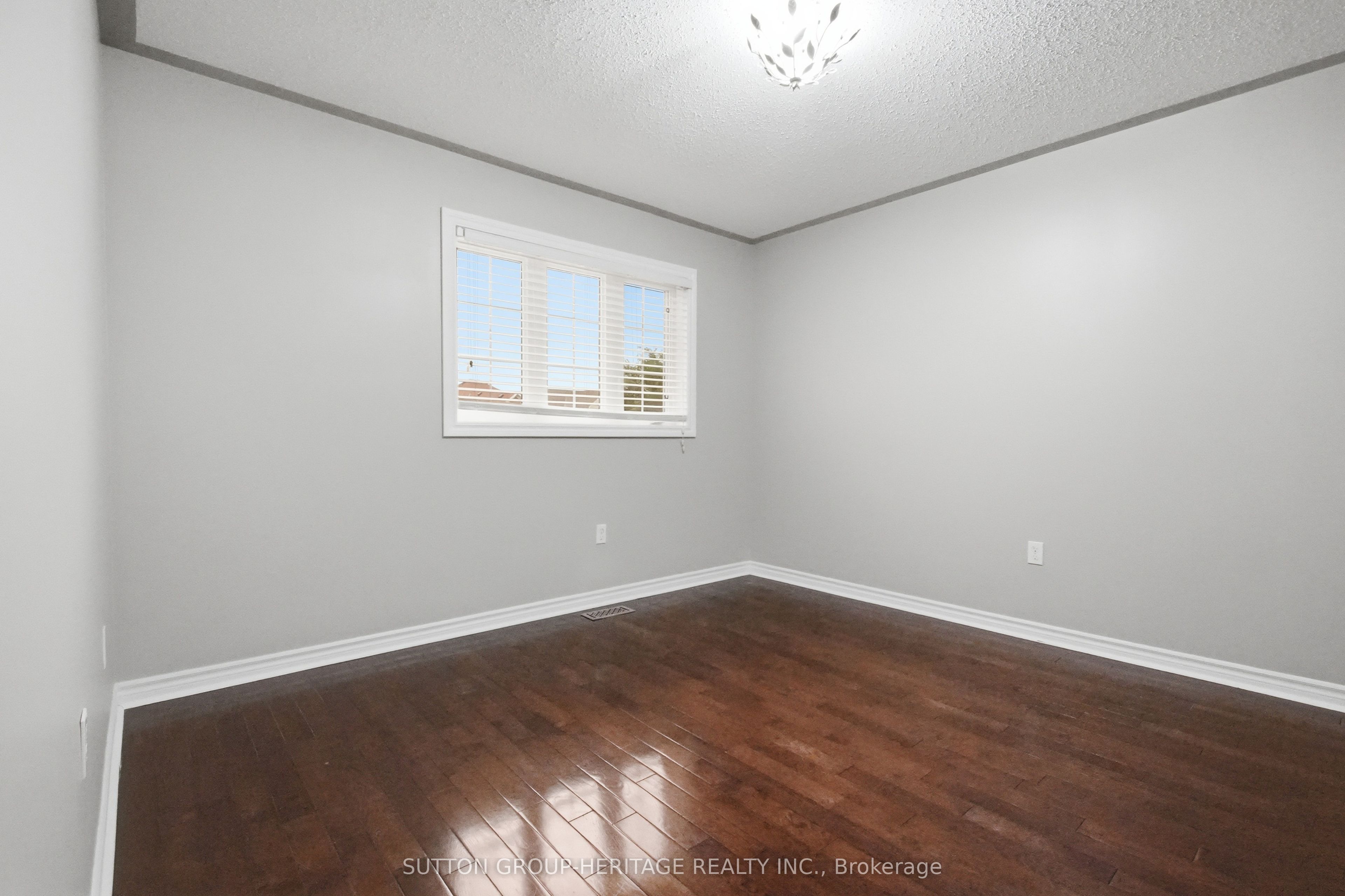 16 Shrewsbury Drive Property Photo 32