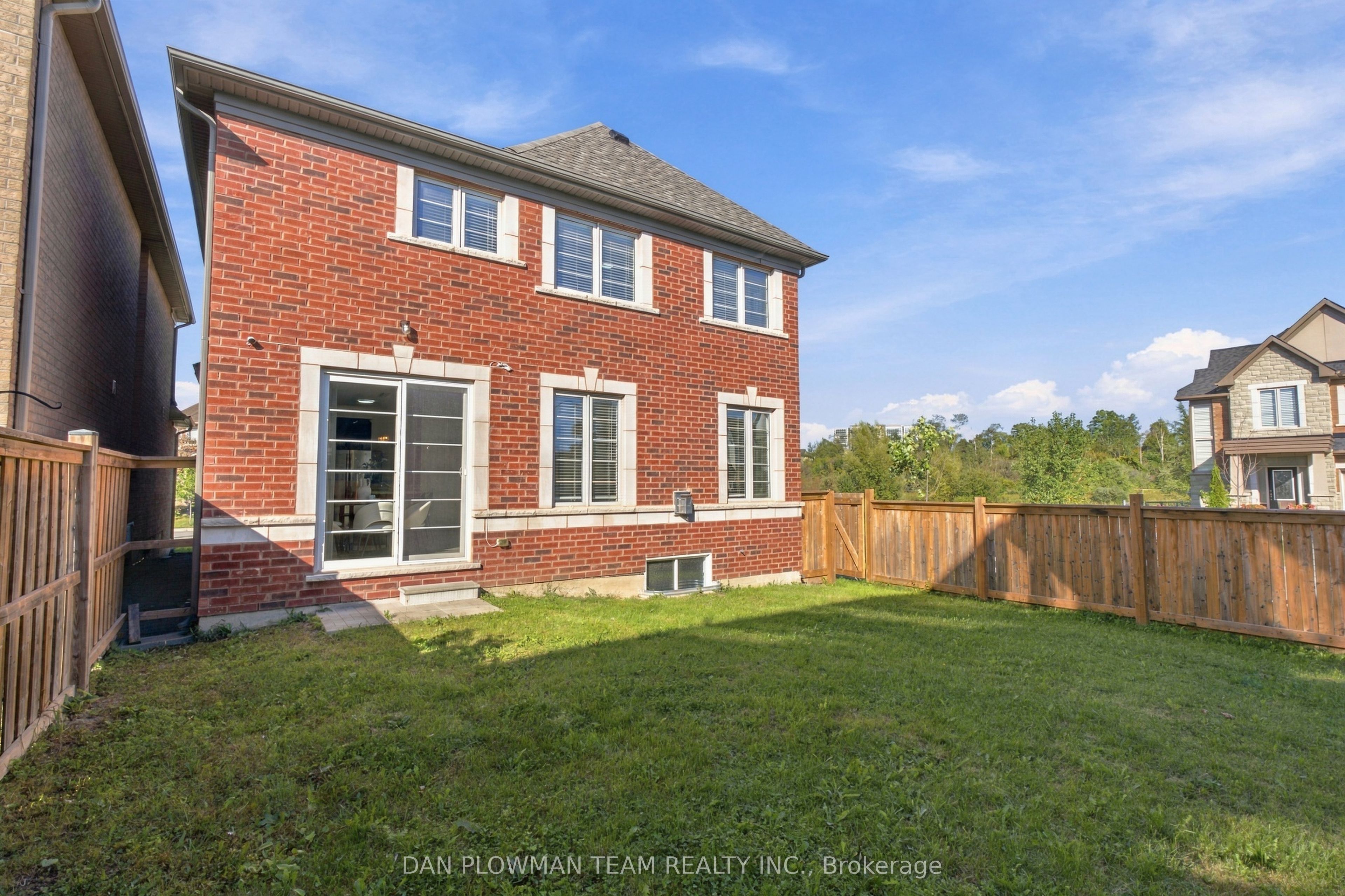 2560 Bandsman Crescent Property Photo 45
