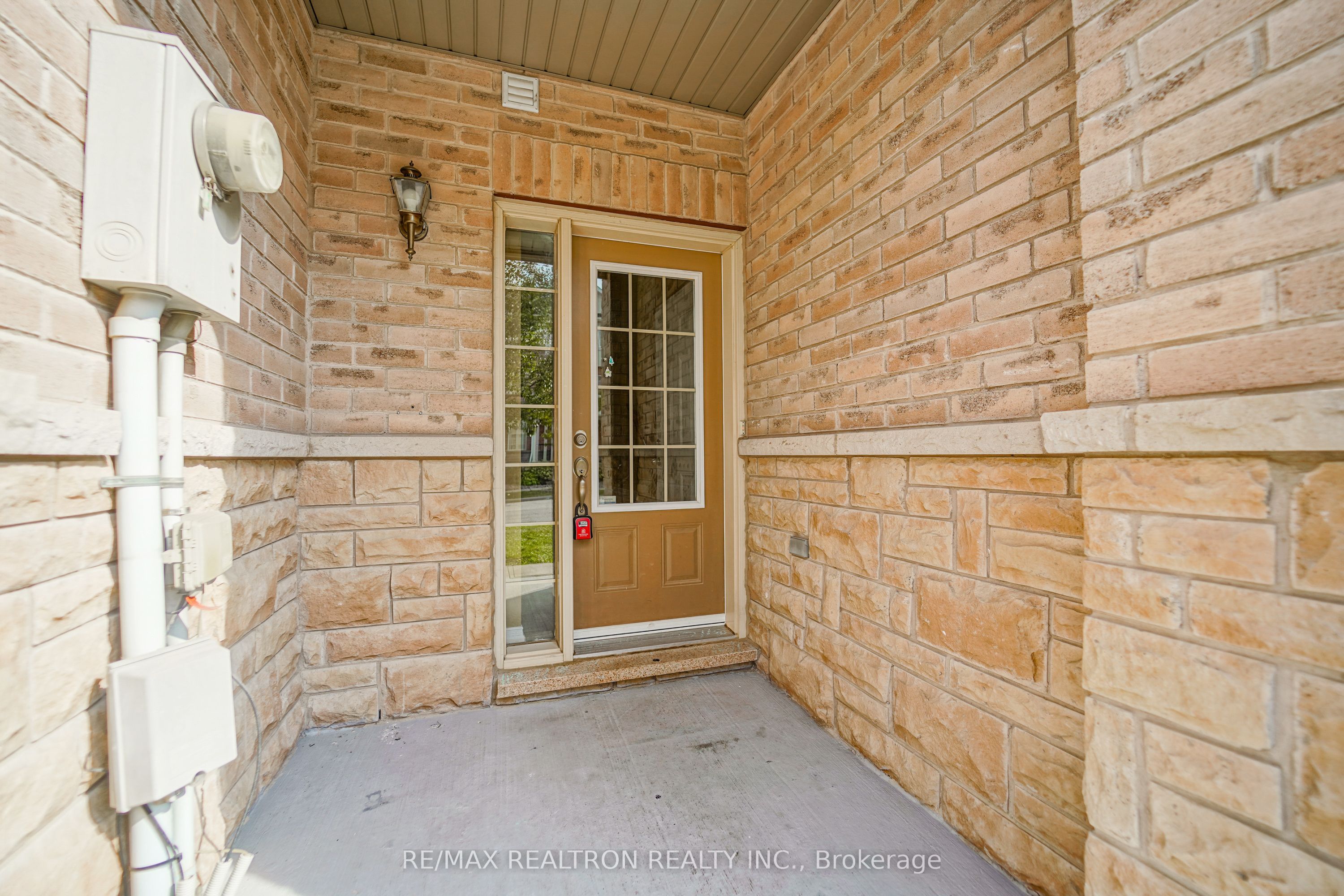 15 Blunden Road Property Photo 5
