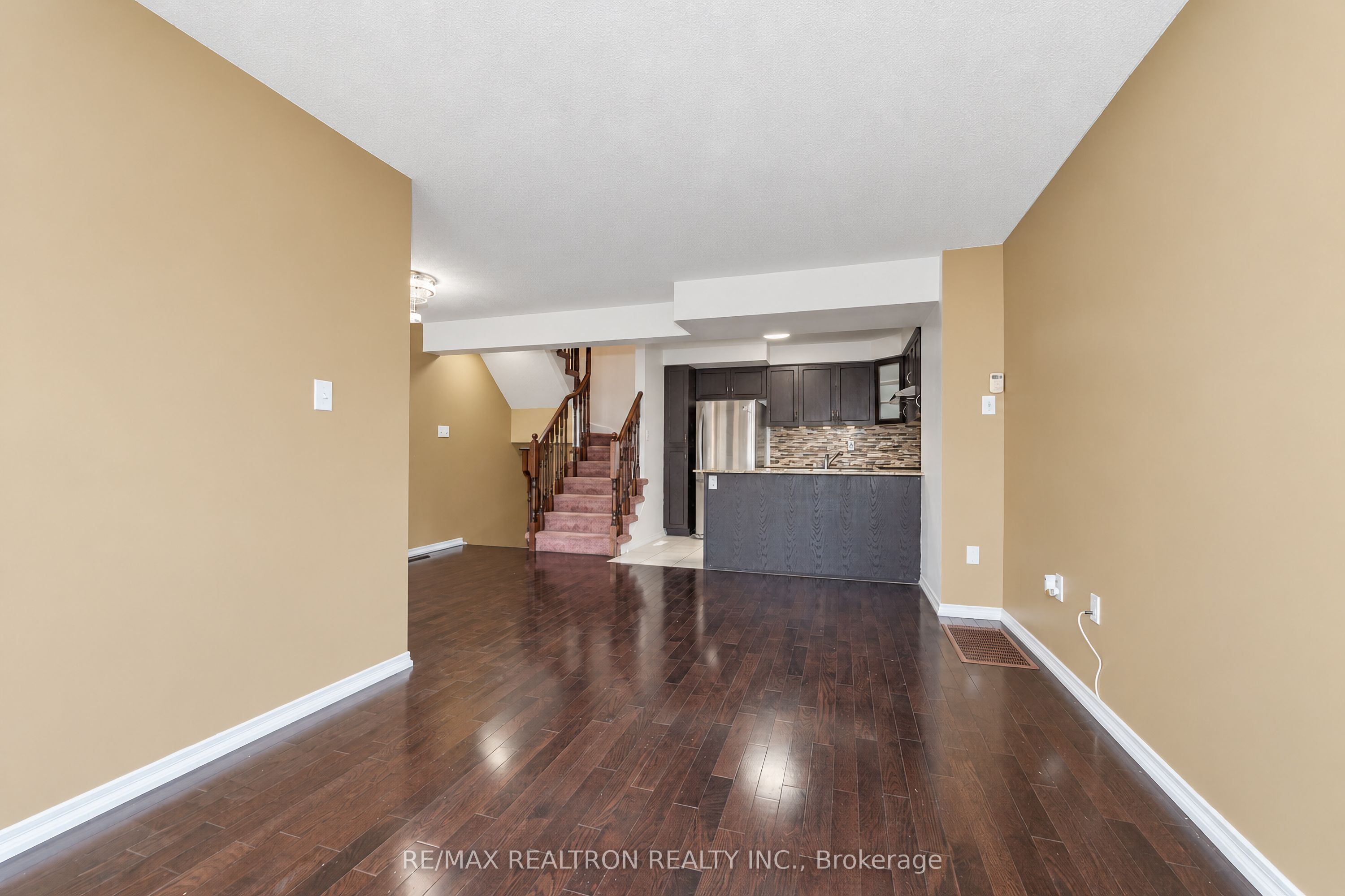 15 Blunden Road Property Photo 14