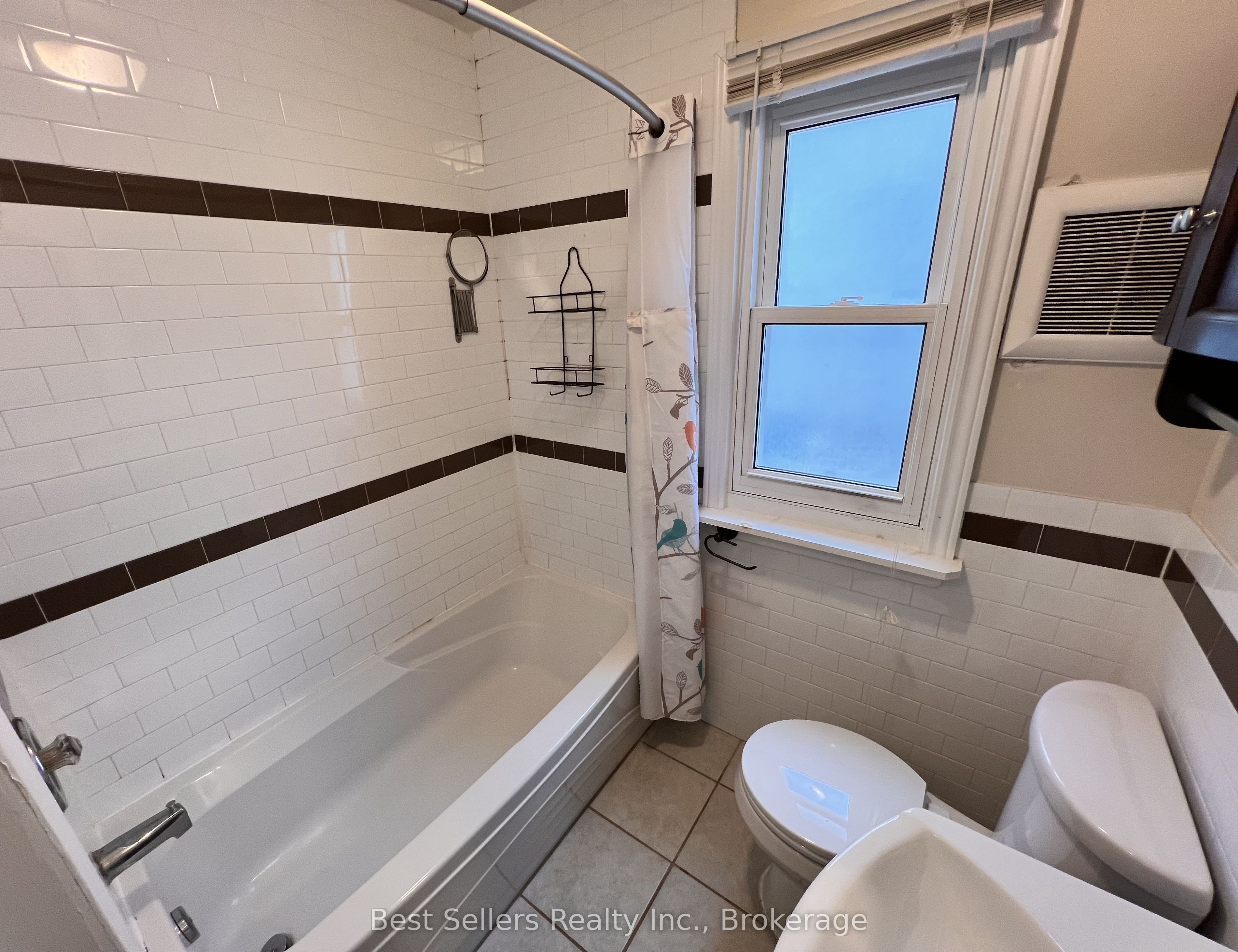 75 Vanbrugh Avenue Main Property Photo 5