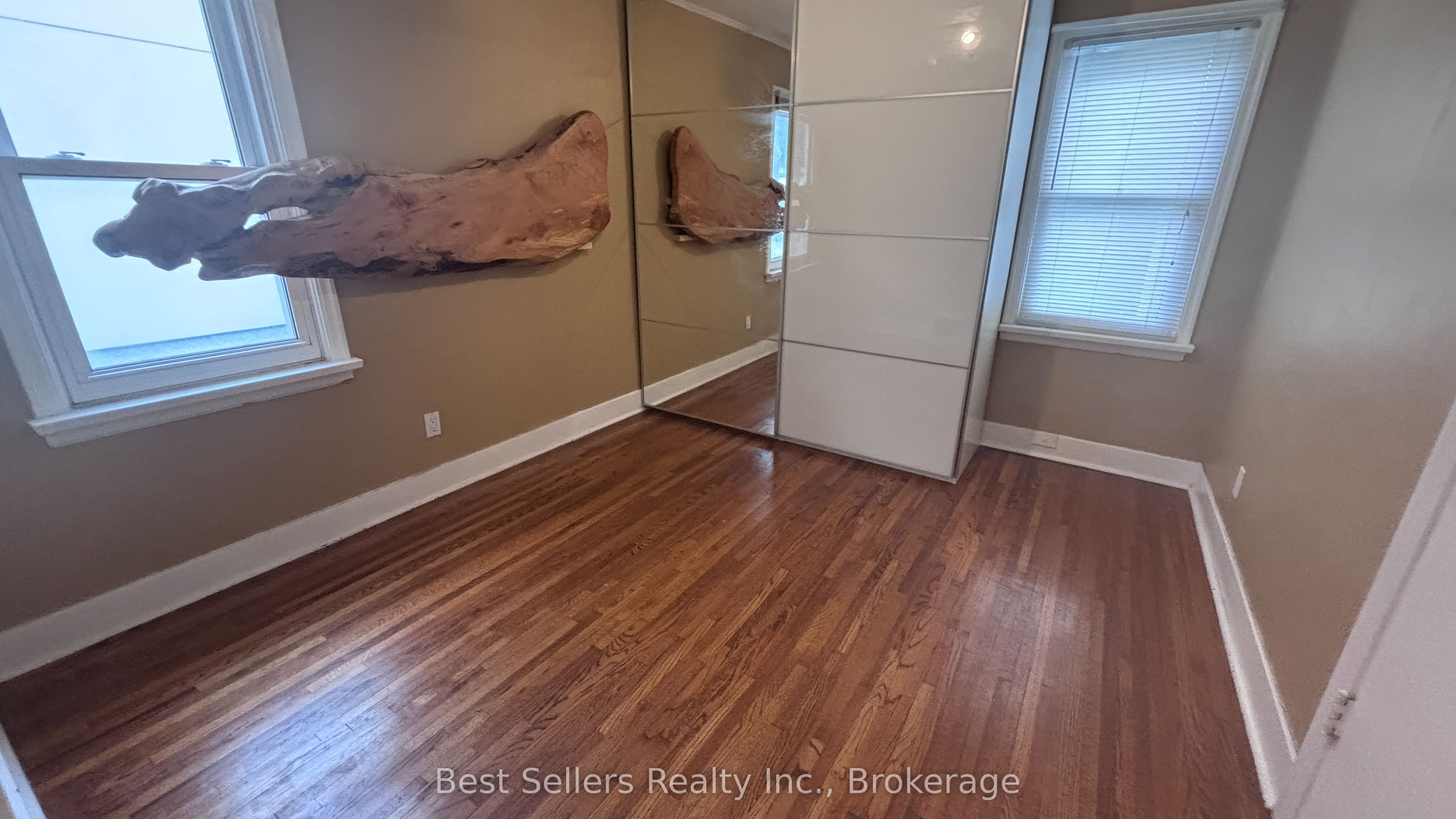 75 Vanbrugh Avenue Main Property Photo 7