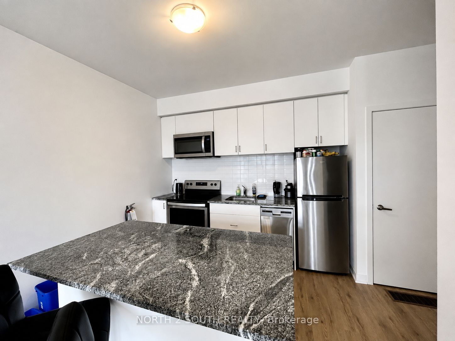1760 Simcoe Street N 93 (rm 2) Property Photo 4