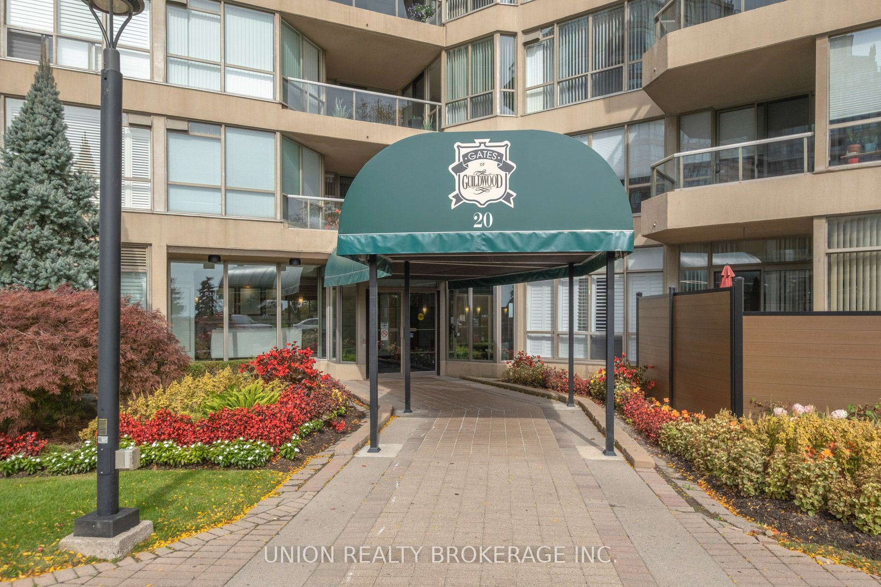 20 Guildwood Parkway 711 Property Photo 1