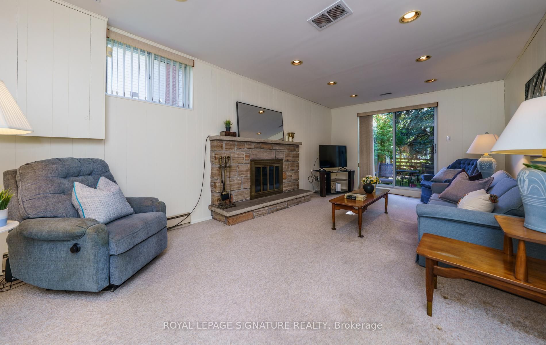 29 Fluellen Drive Property Photo 16