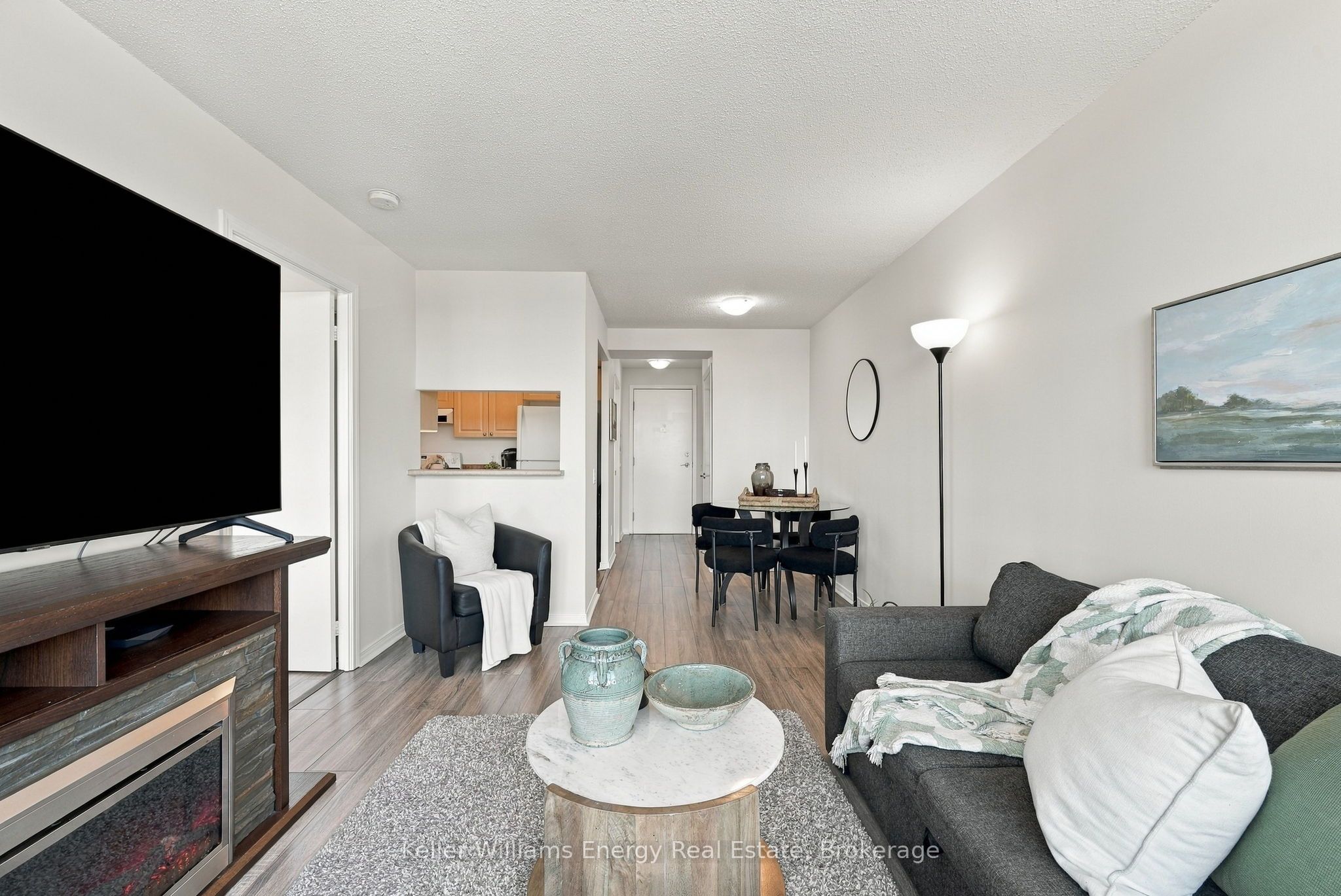 1200 The Esplanade N 705 Property Photo 5