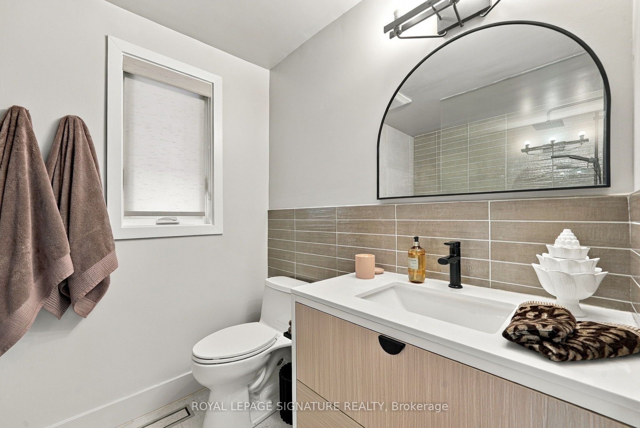 95 Laurel Avenue Property Photo 32