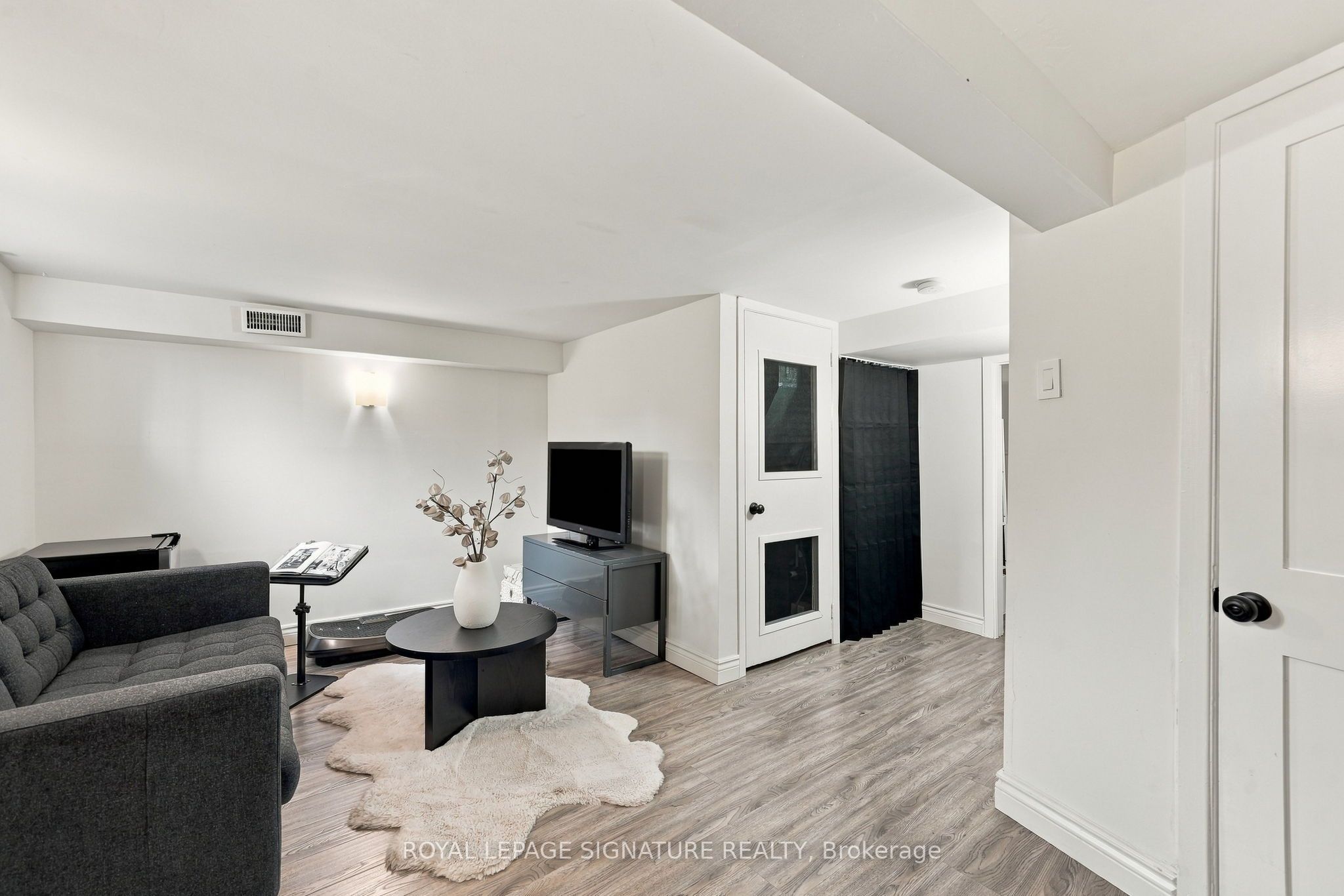 95 Laurel Avenue Property Photo 37
