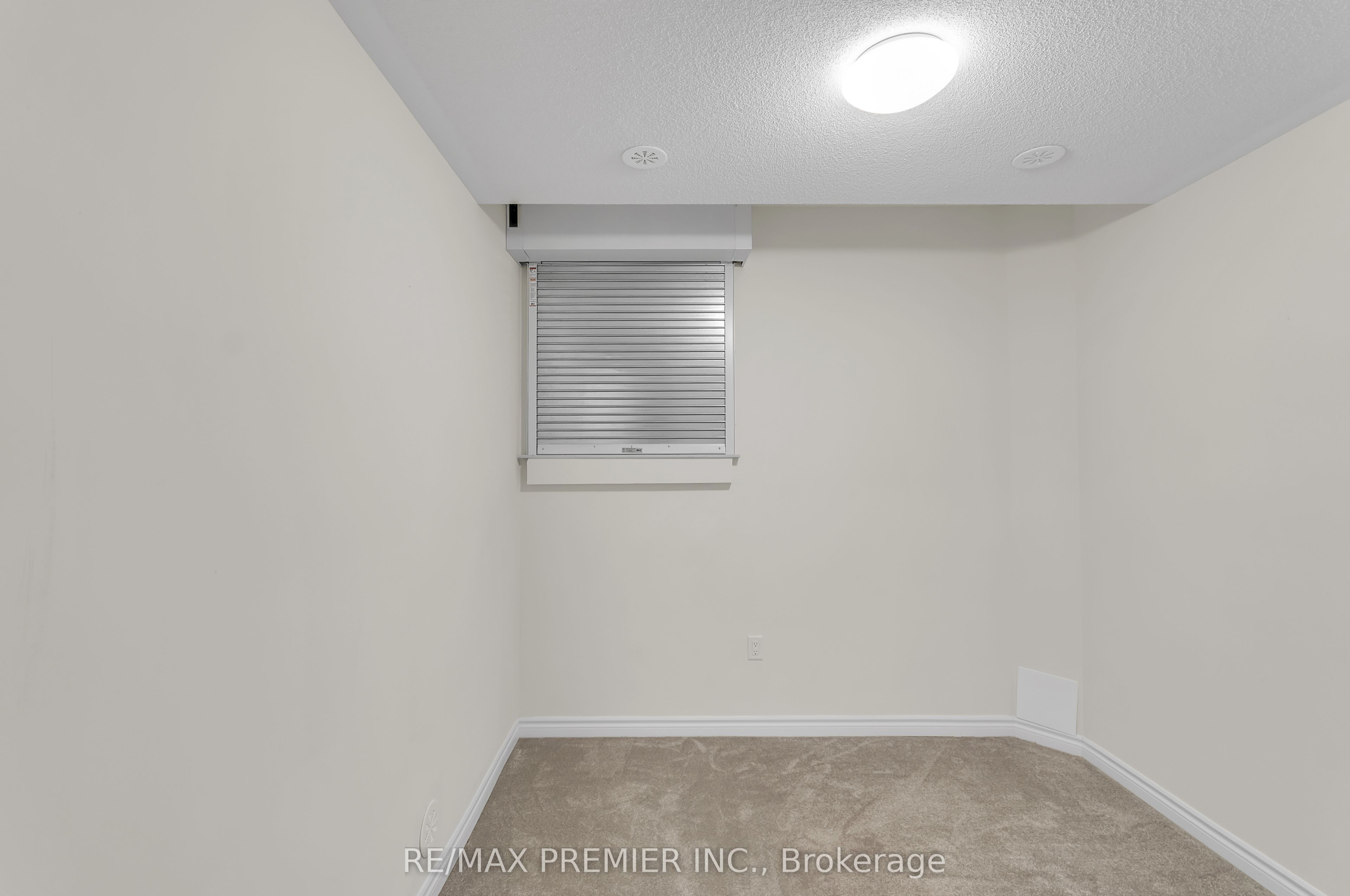 480 Beresford Path 2 Property Photo 9
