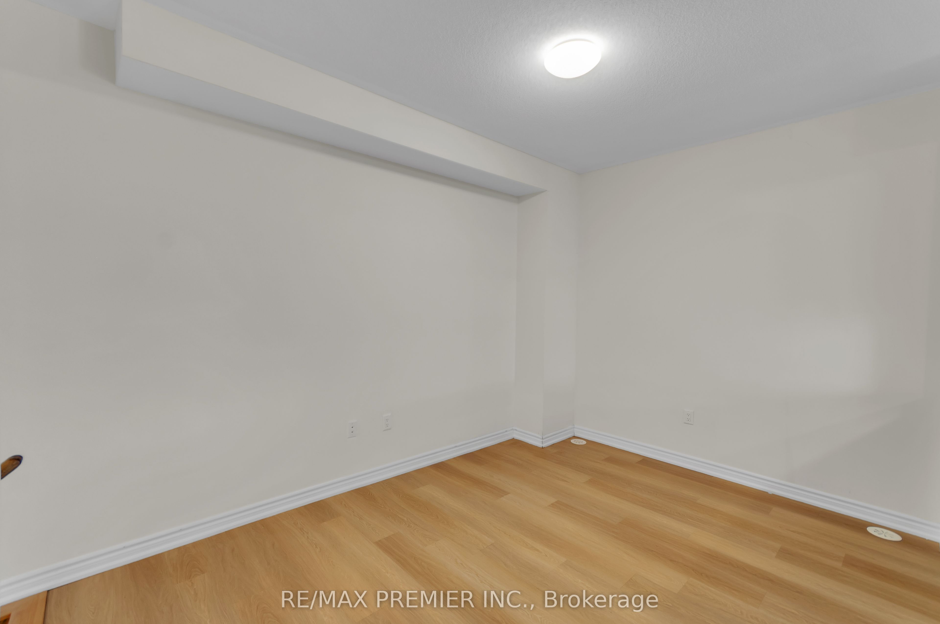 480 Beresford Path 2 Property Photo 17