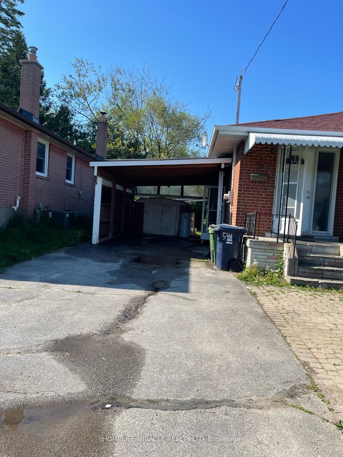 54 Medina Crescent Property Photo 3