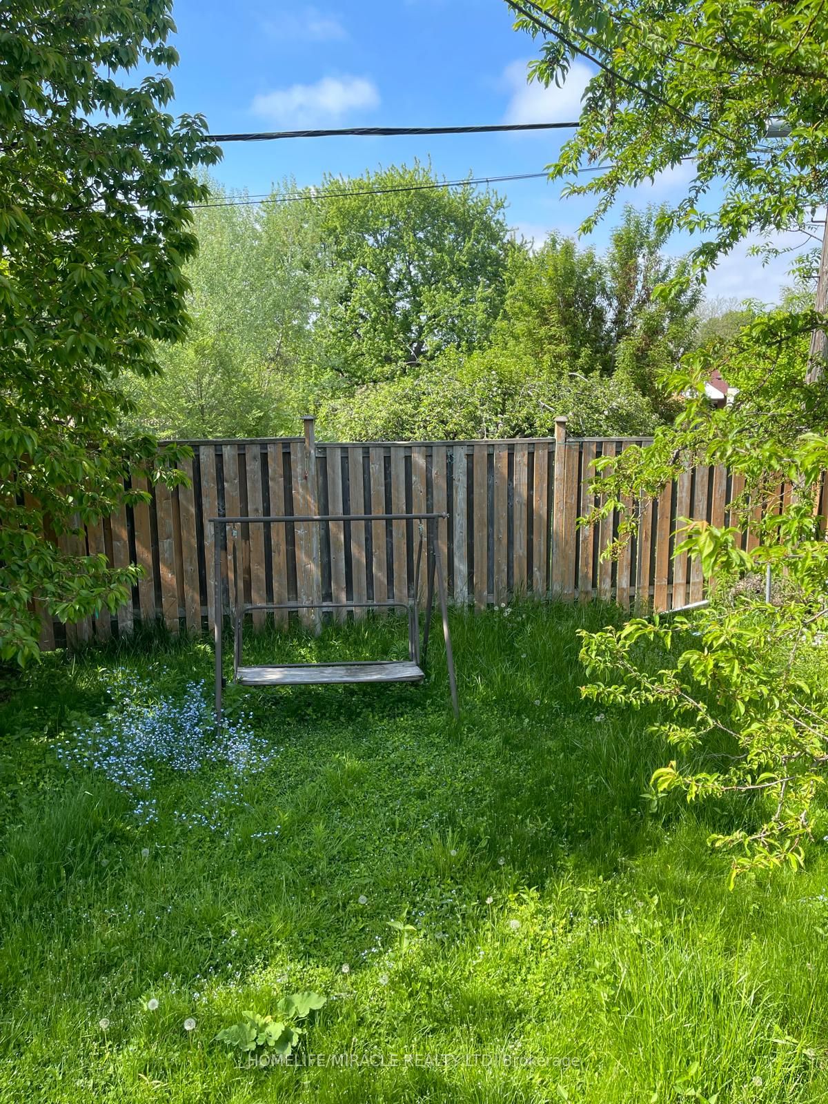 54 Medina Crescent Property Photo 8