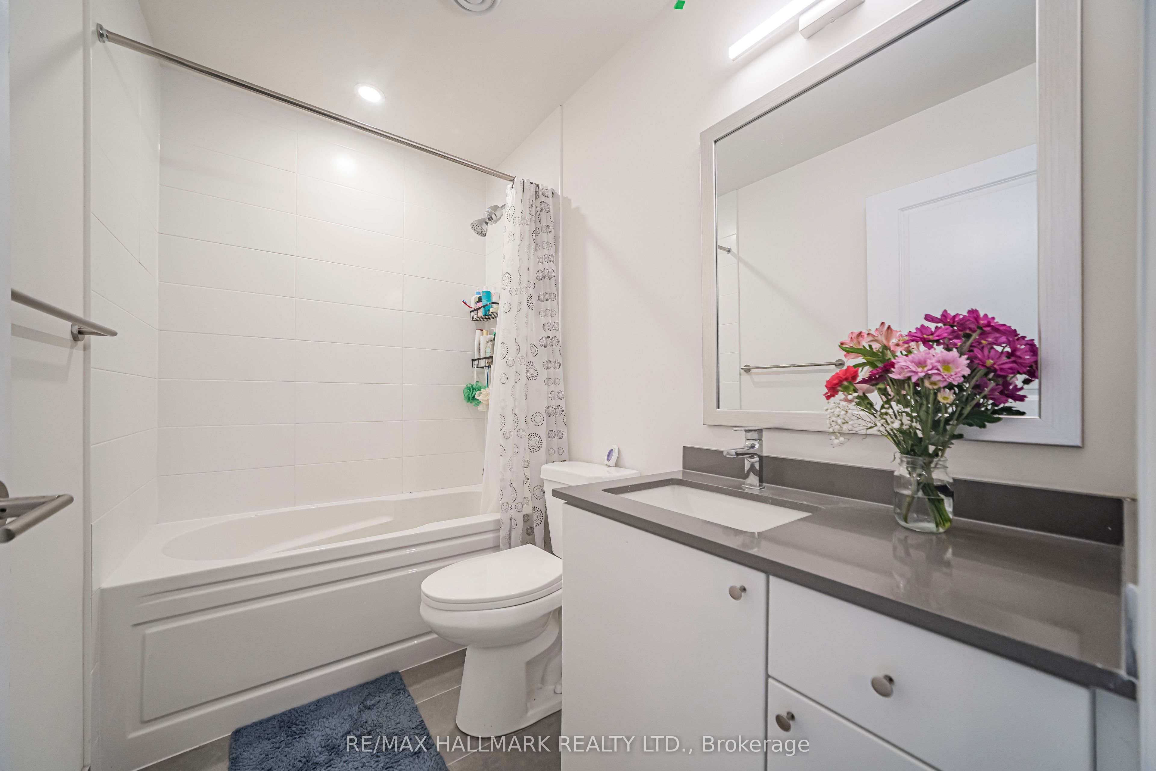 3260 Sheppard Avenue E 2203 Property Photo 6