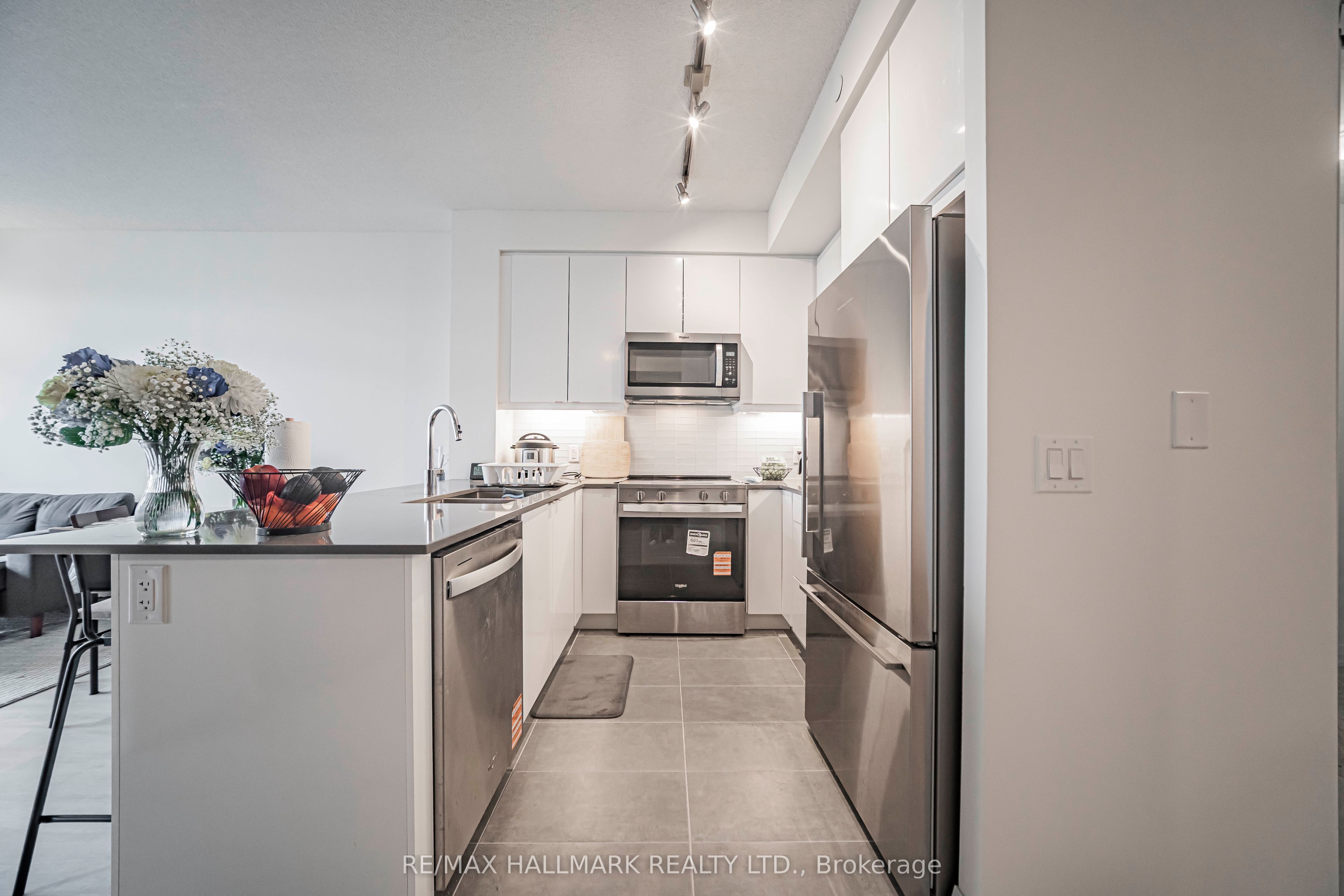 3260 Sheppard Avenue E 2203 Property Photo 13