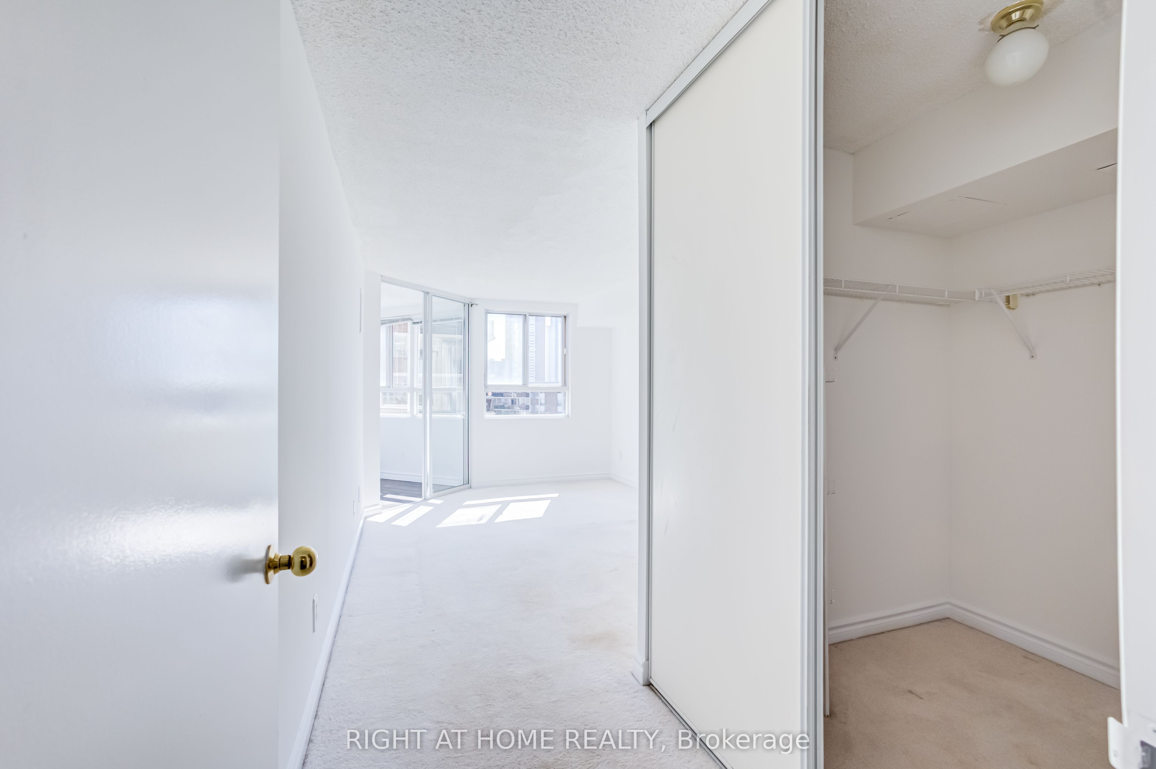 4 Park Vista Drive 912 Property Photo 18