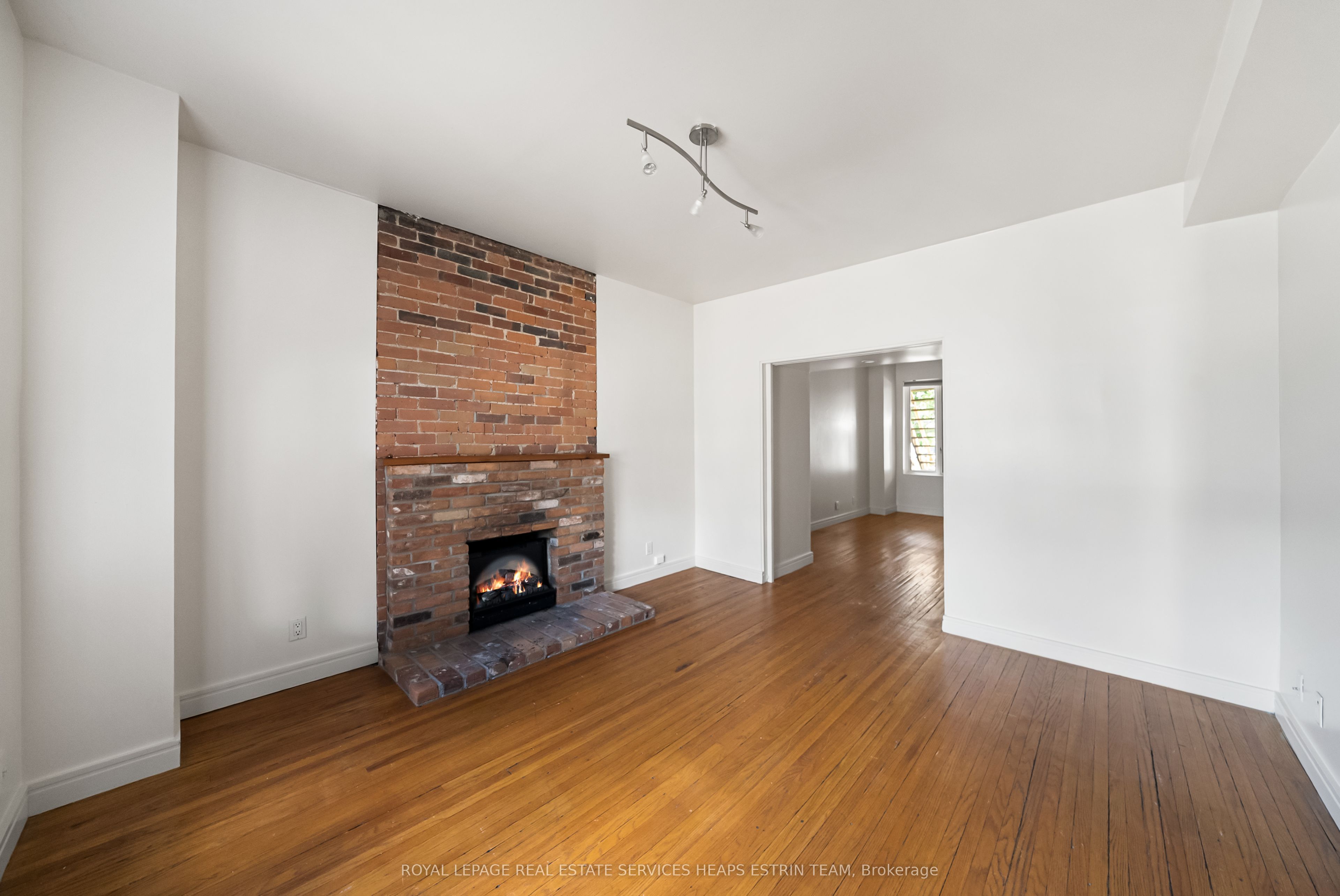 300 Woodbine Avenue Property Photo 5