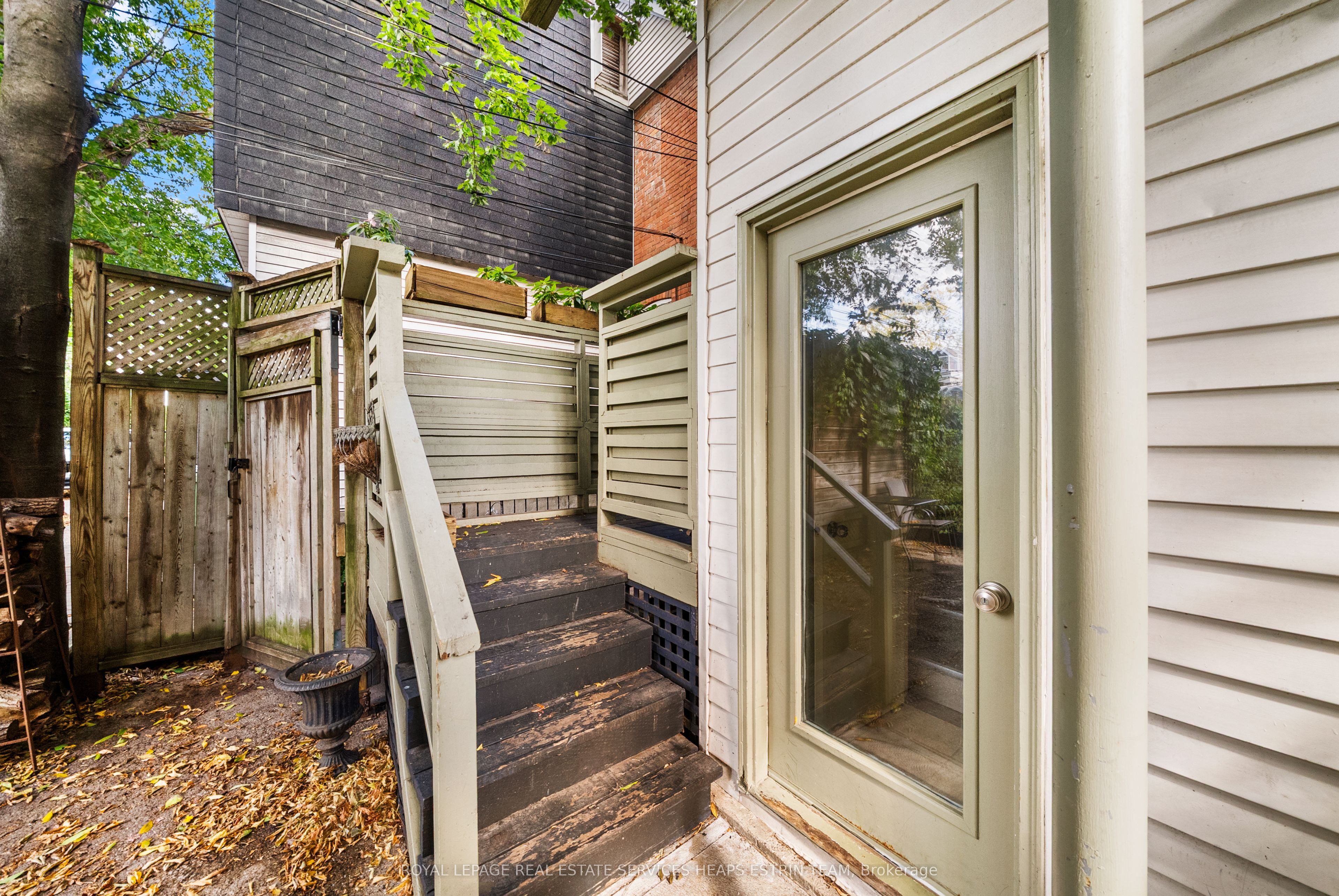 300 Woodbine Avenue Property Photo 23