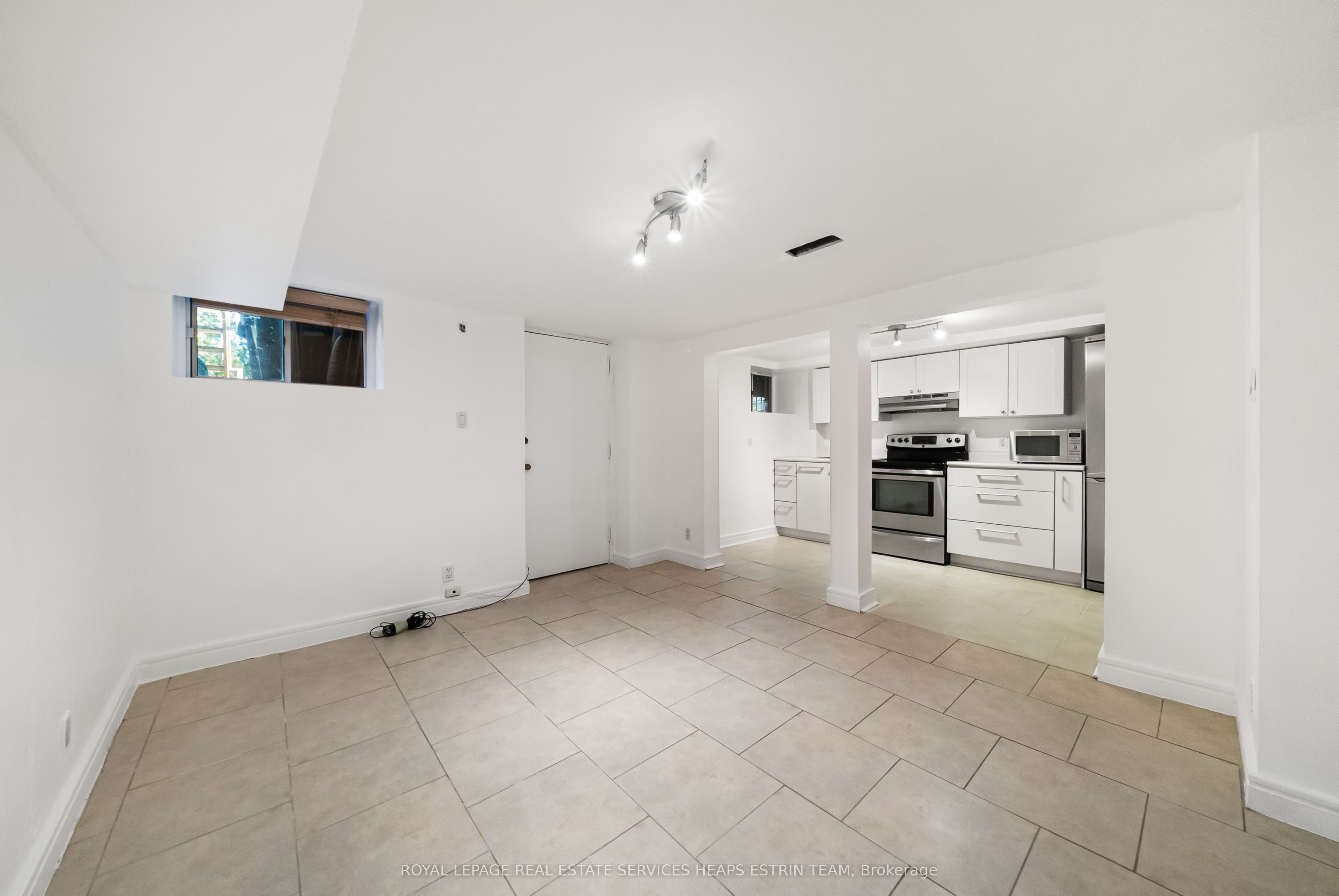 300 Woodbine Avenue Property Photo 24