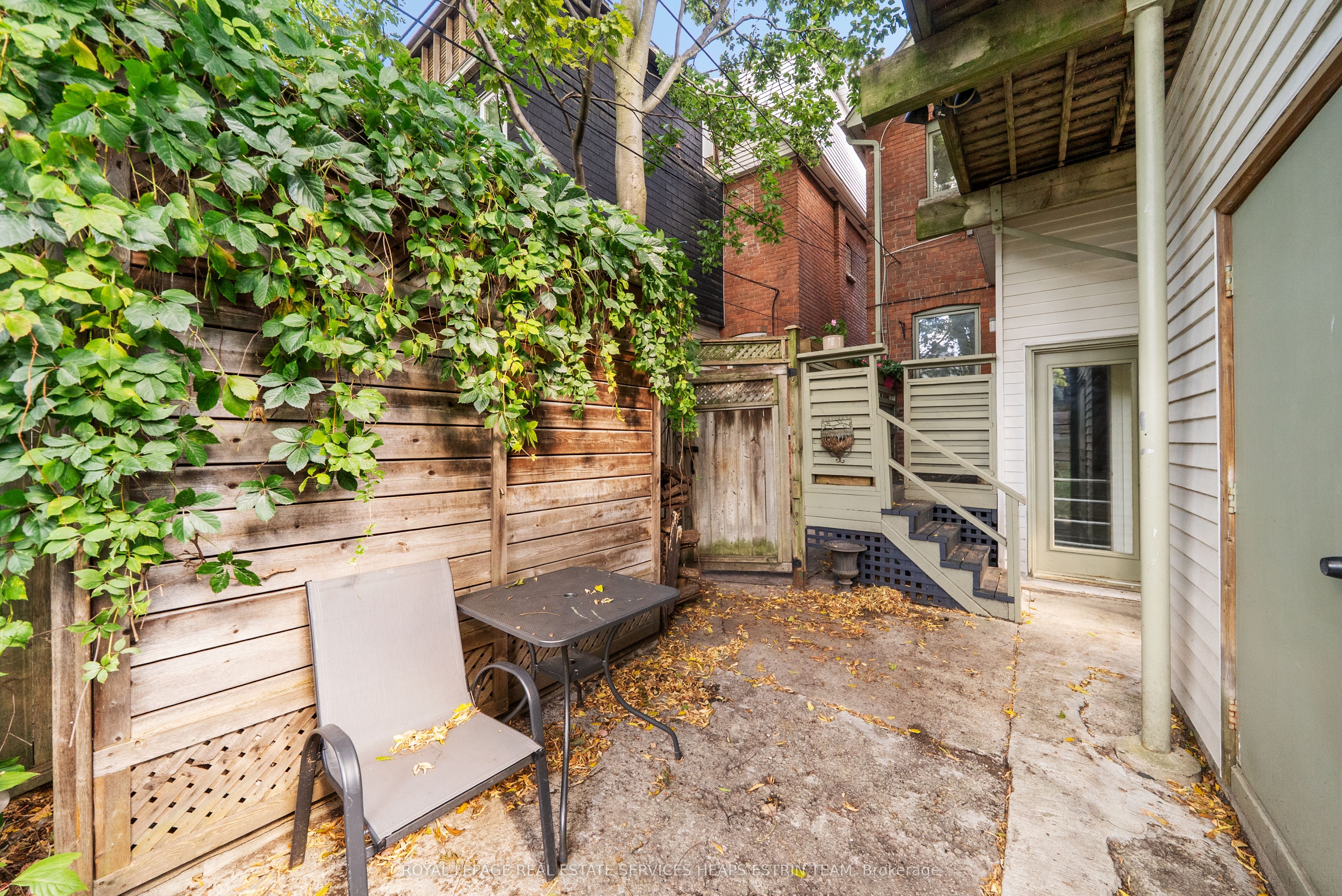 300 Woodbine Avenue Property Photo 29