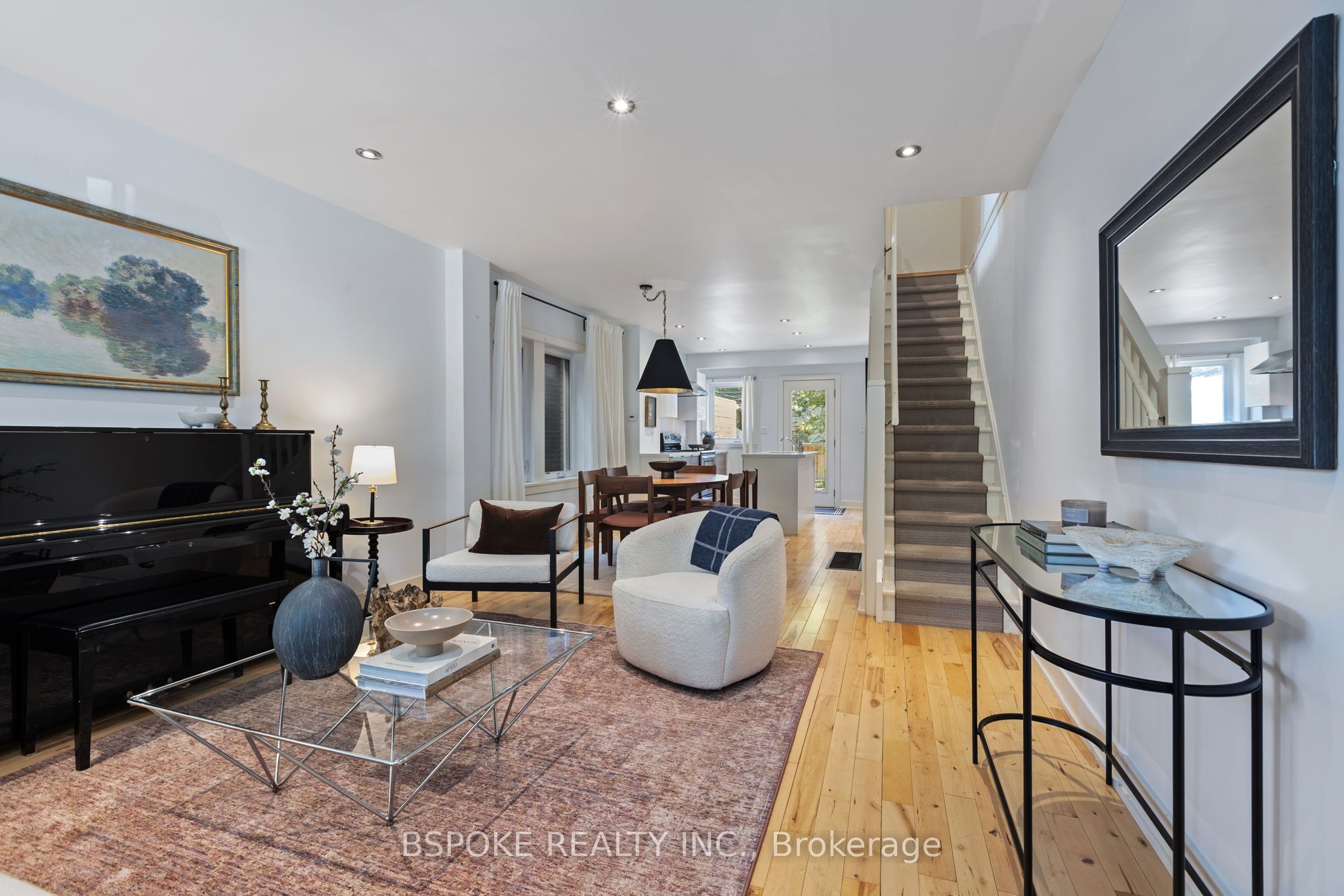 389 Coxwell Avenue Property Photo 1