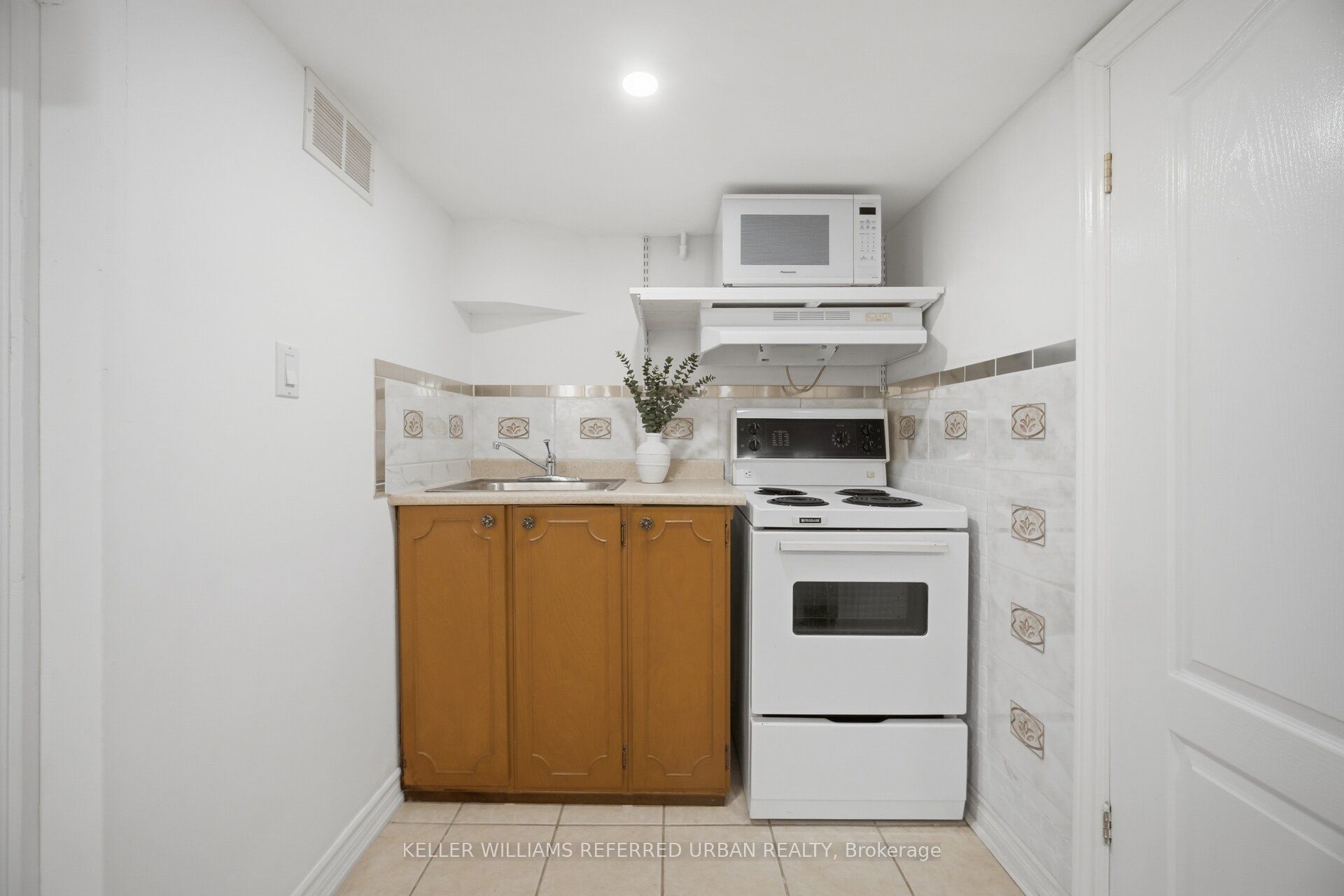96 Highfield Road Property Photo 37