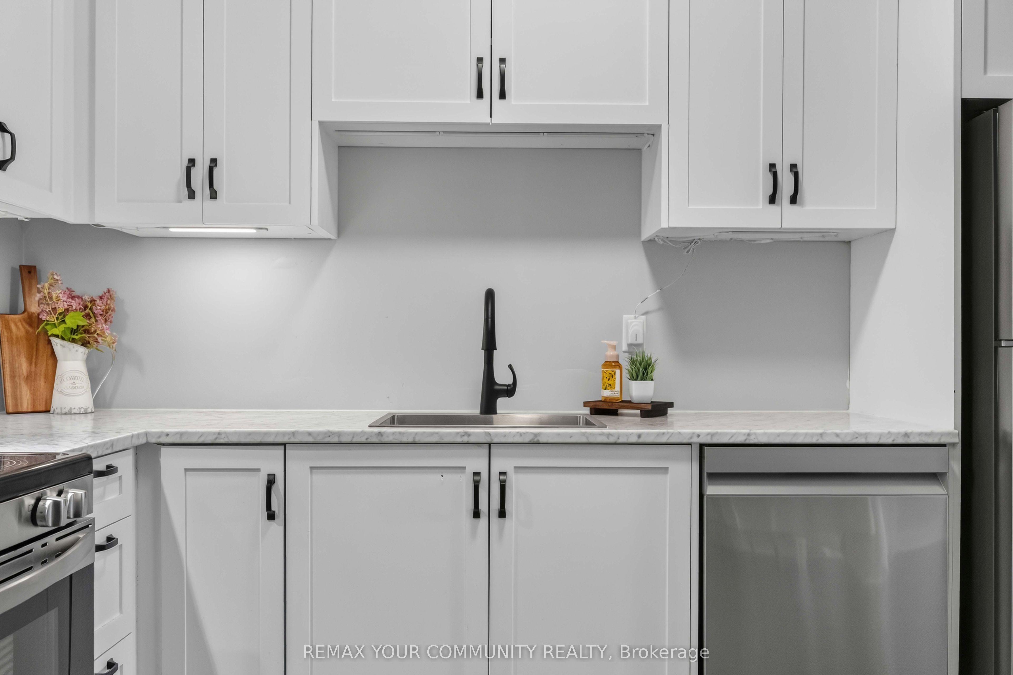 44 Bond Street W 101 Property Photo 10