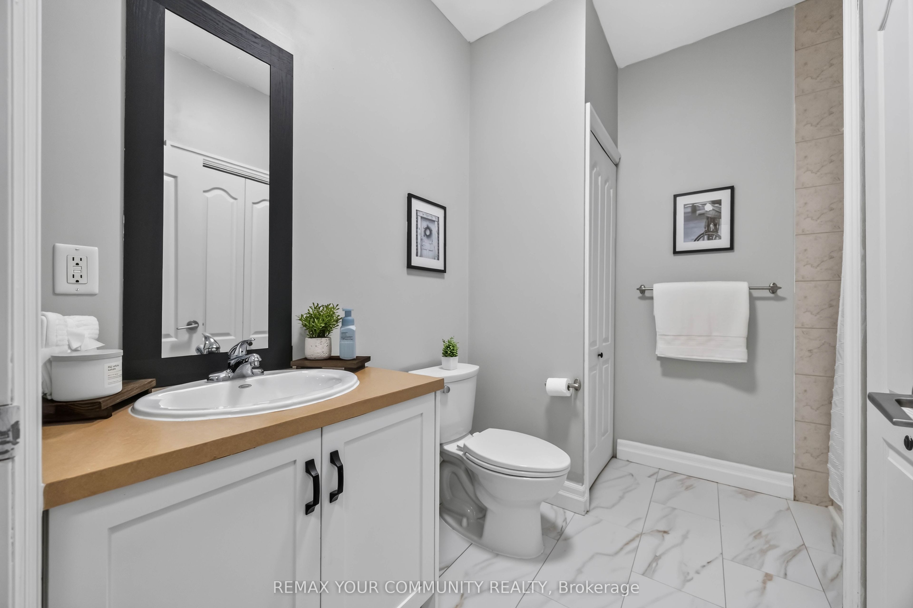 44 Bond Street W 101 Property Photo 19