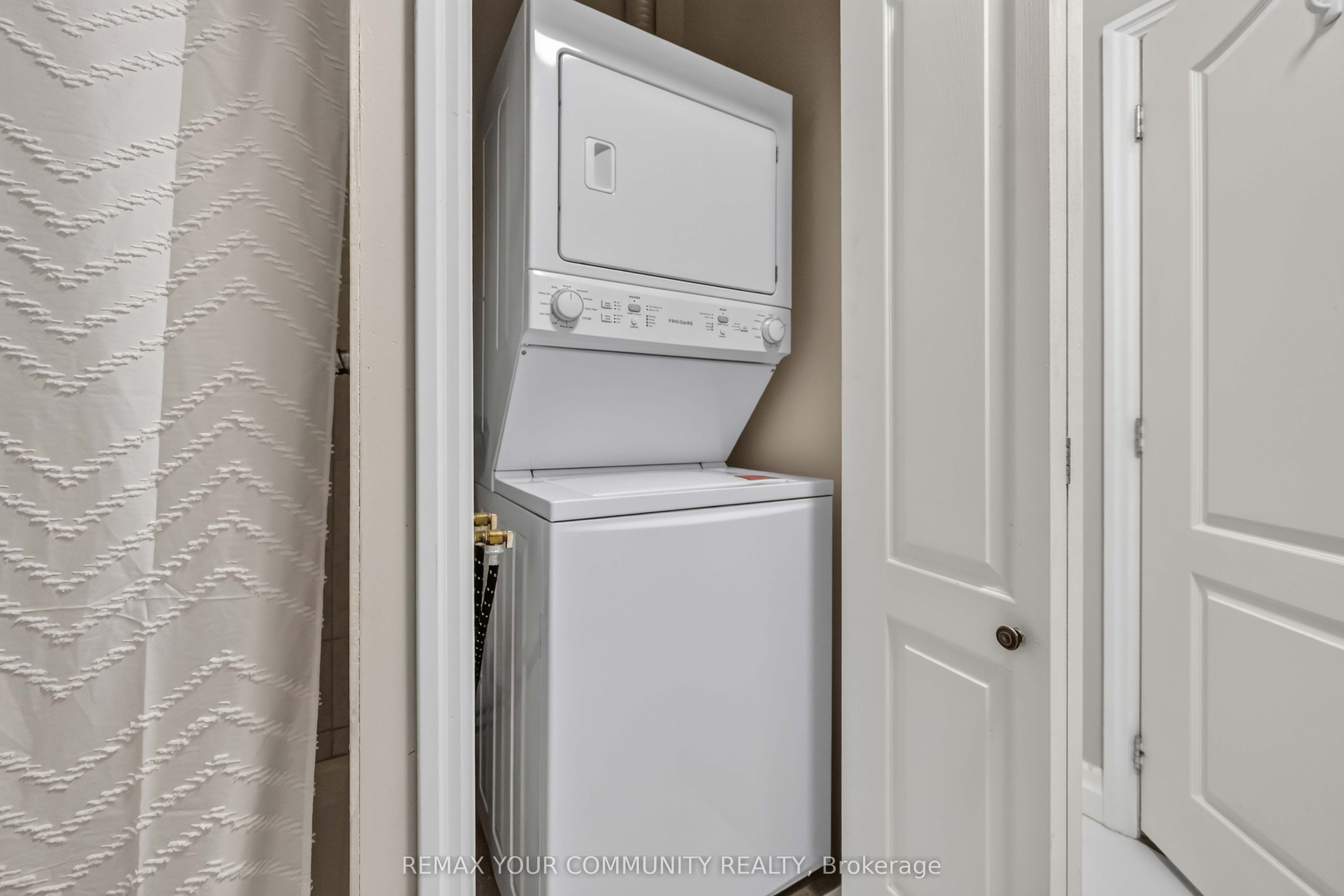 44 Bond Street W 101 Property Photo 20