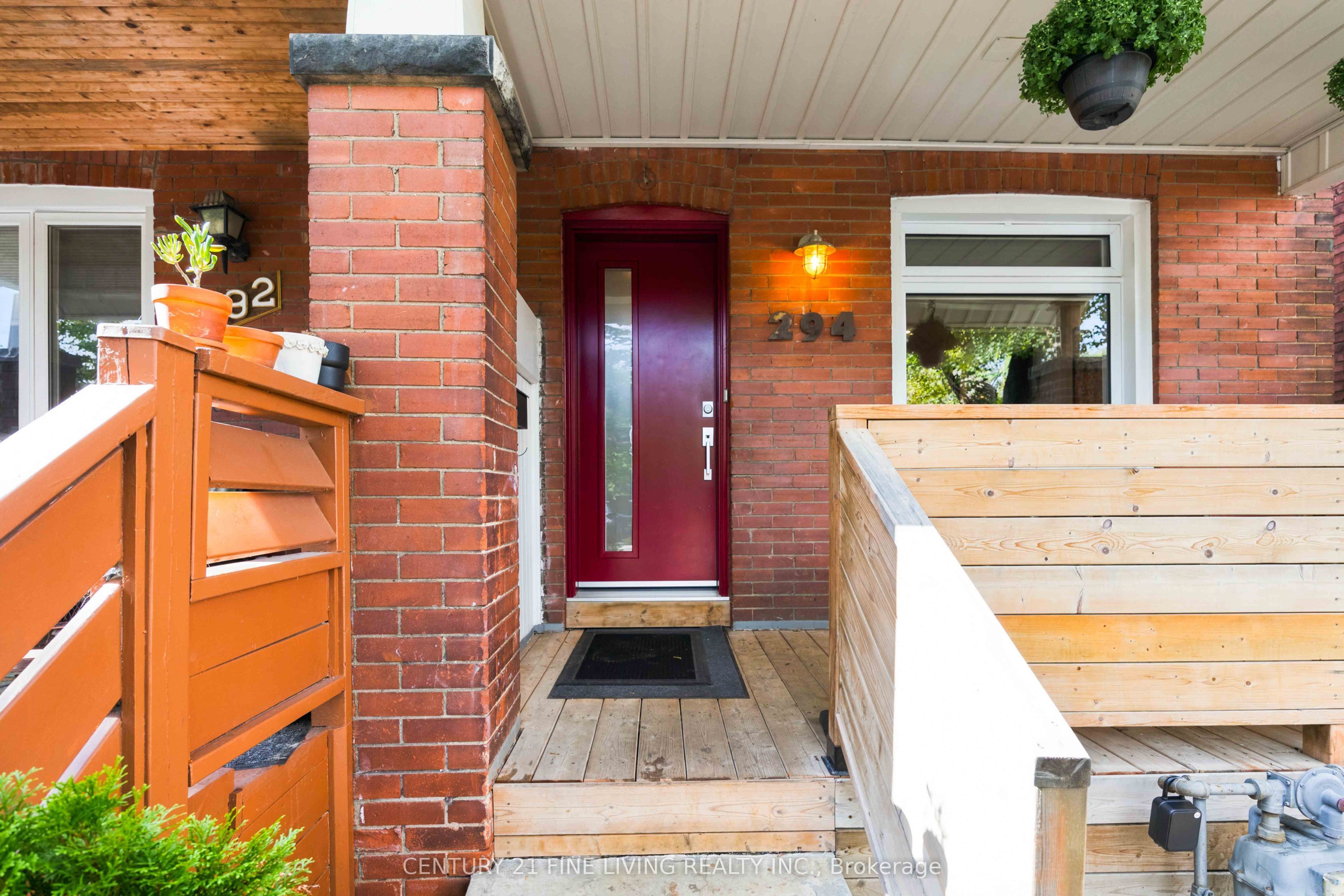 294 Gainsborough Road Property Photo 2