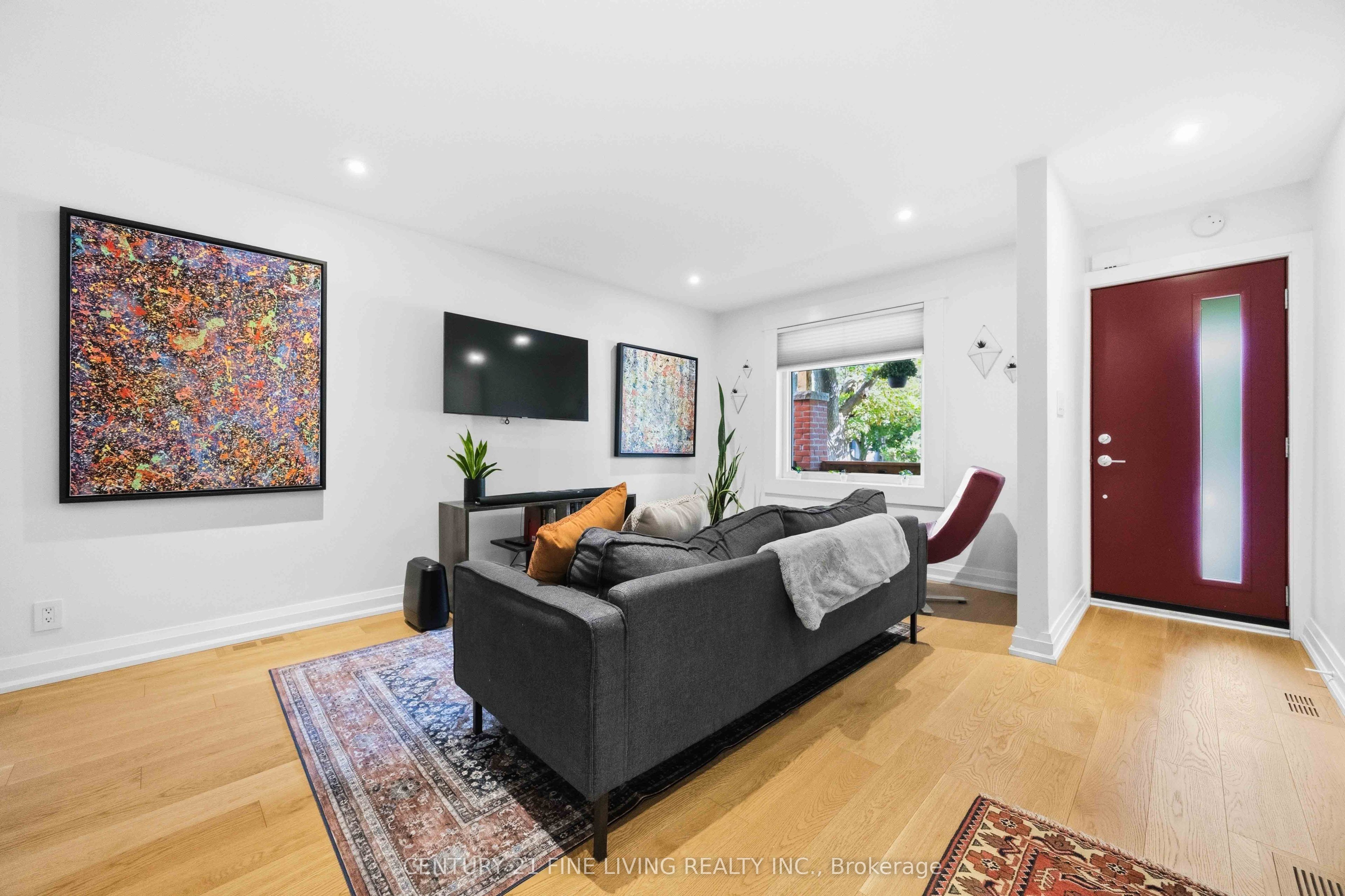 294 Gainsborough Road Property Photo 4