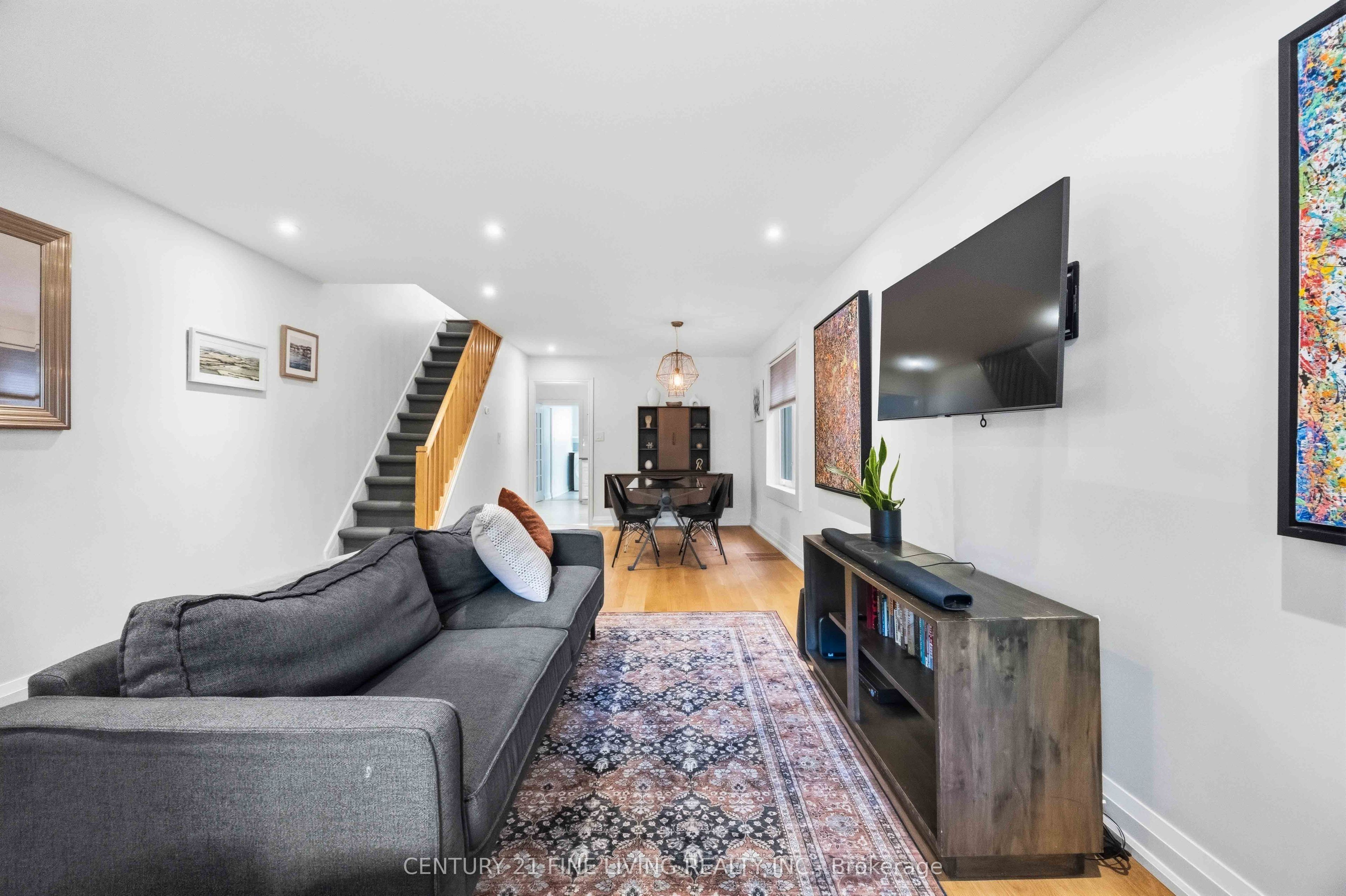 294 Gainsborough Road Property Photo 13