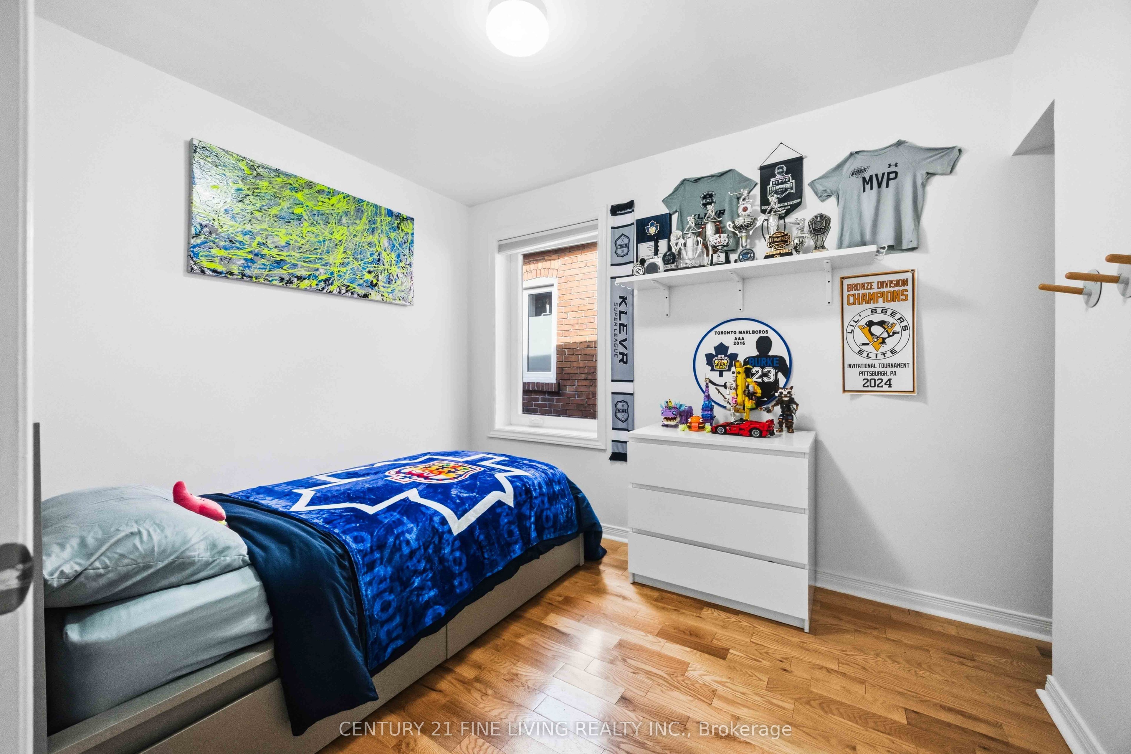 294 Gainsborough Road Property Photo 29