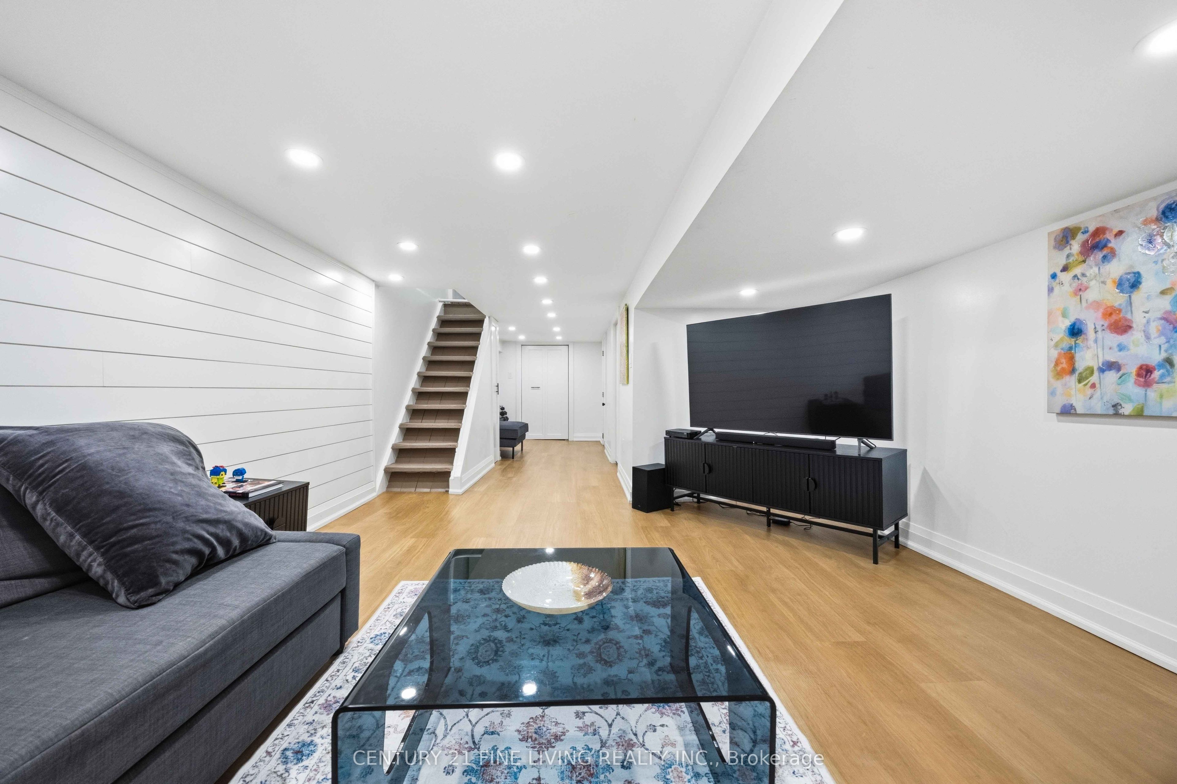 294 Gainsborough Road Property Photo 36