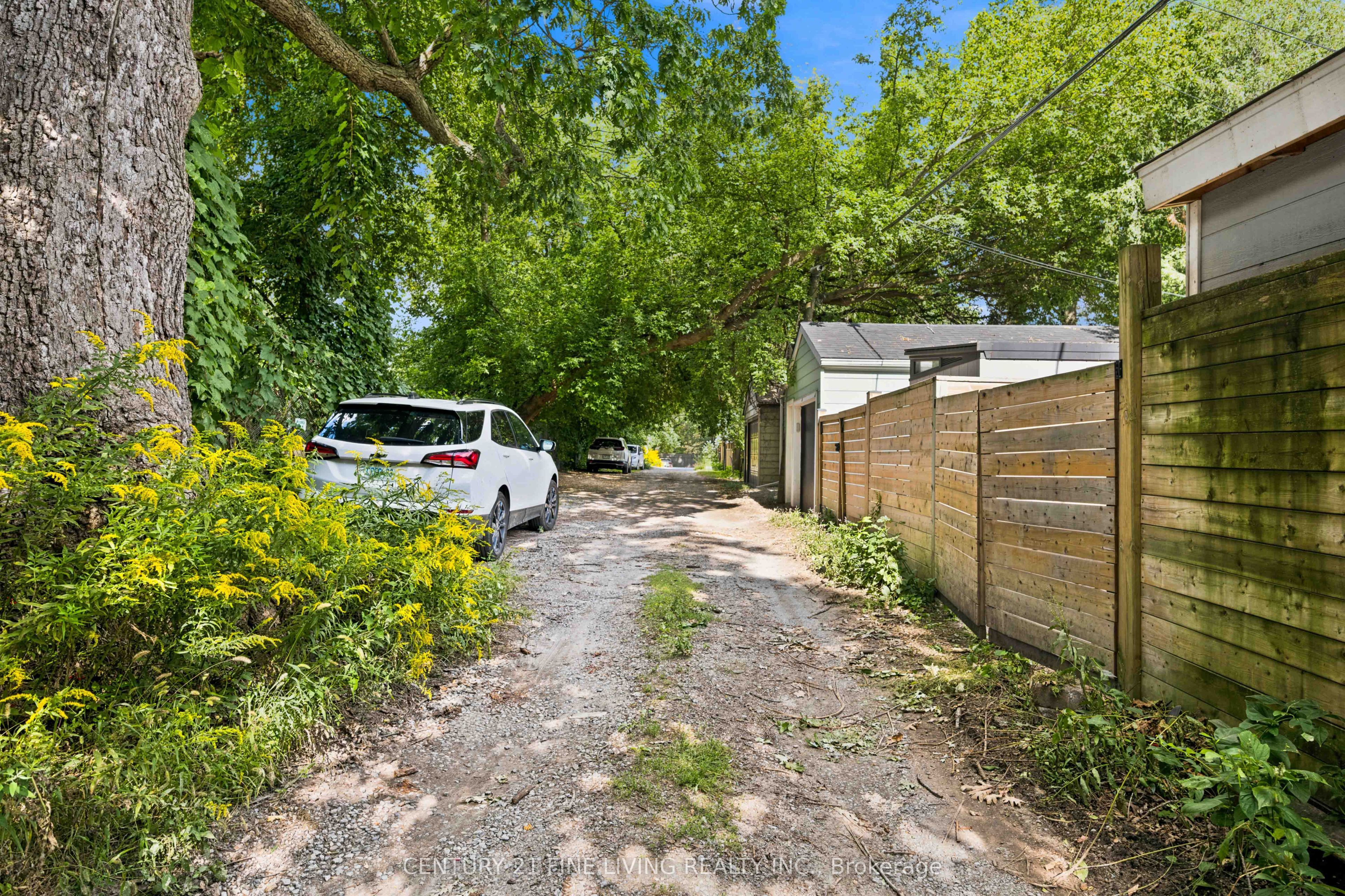 294 Gainsborough Road Property Photo 44
