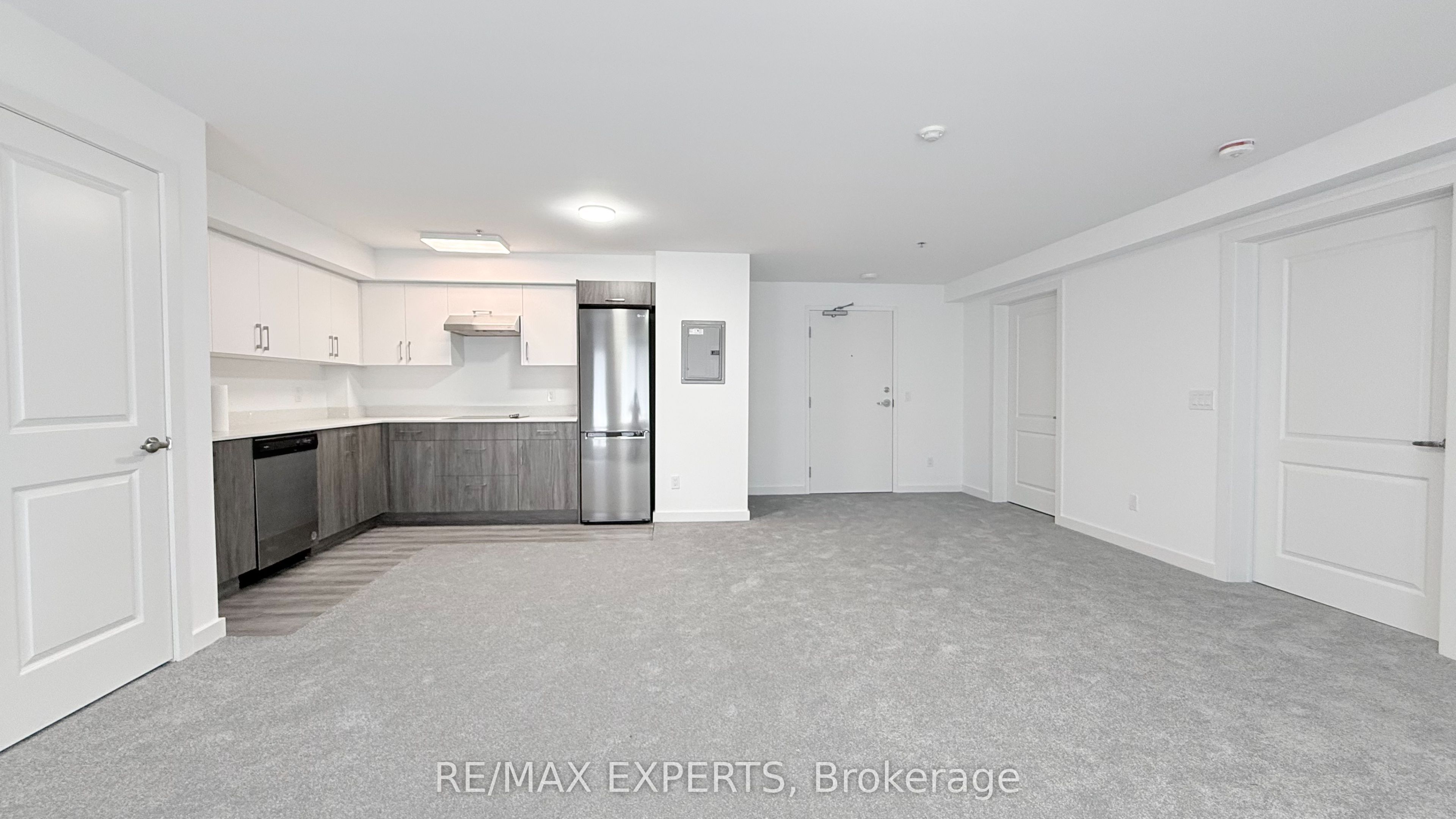45 Connaught Avenue 402 Property Photo 7