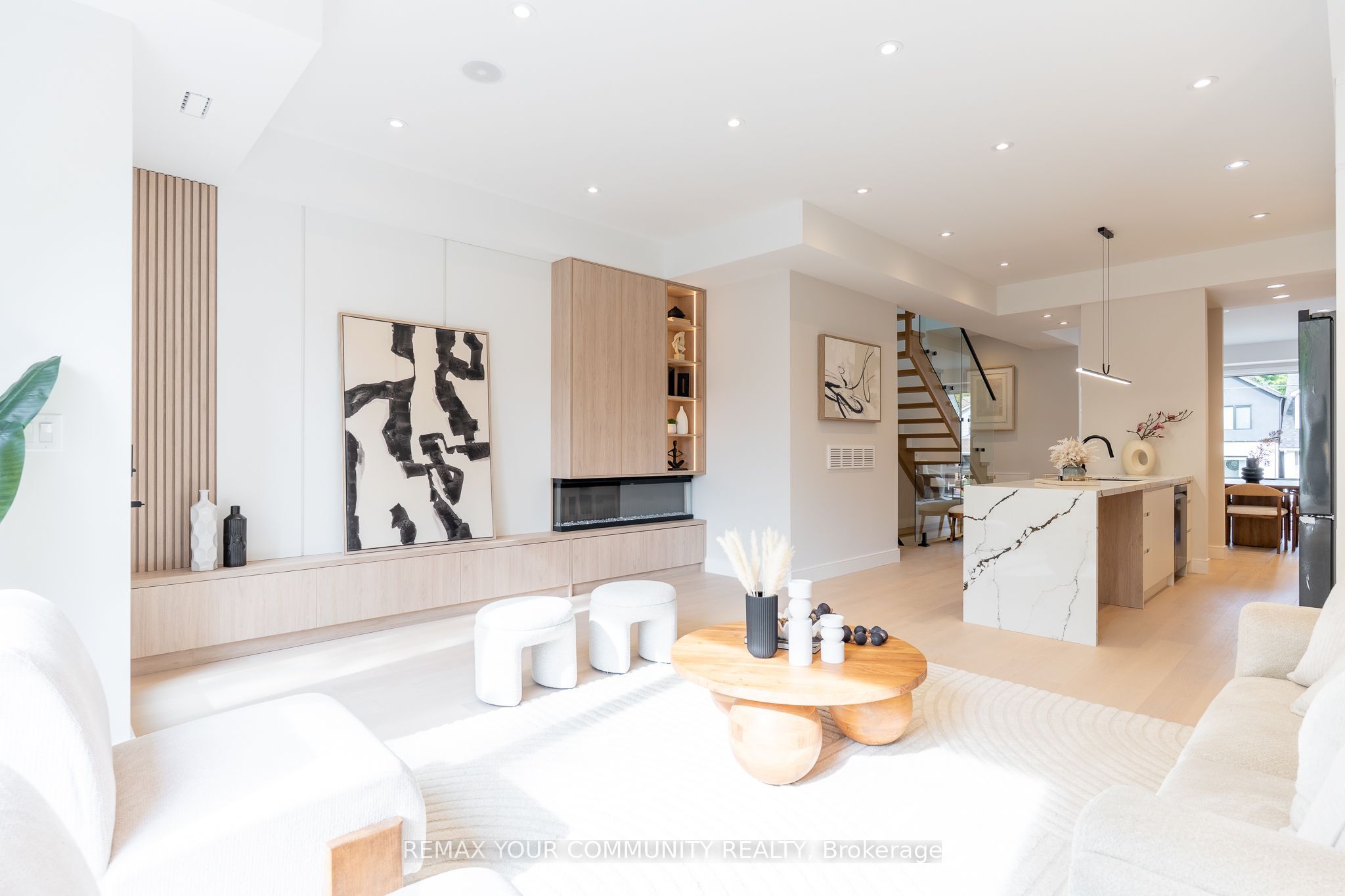 281 Queensdale Avenue Property Photo 17