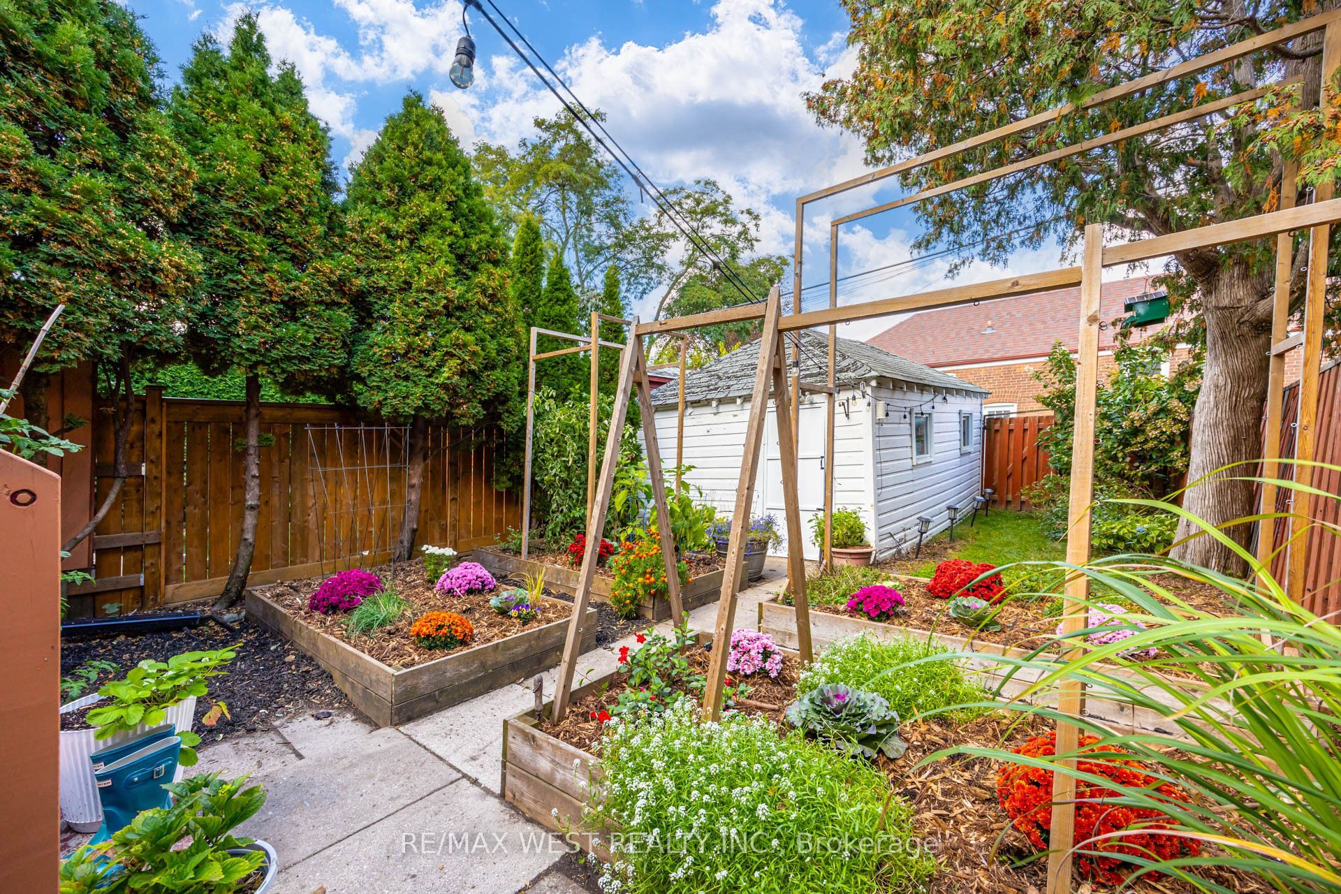 258 O'connor Drive Property Photo 29