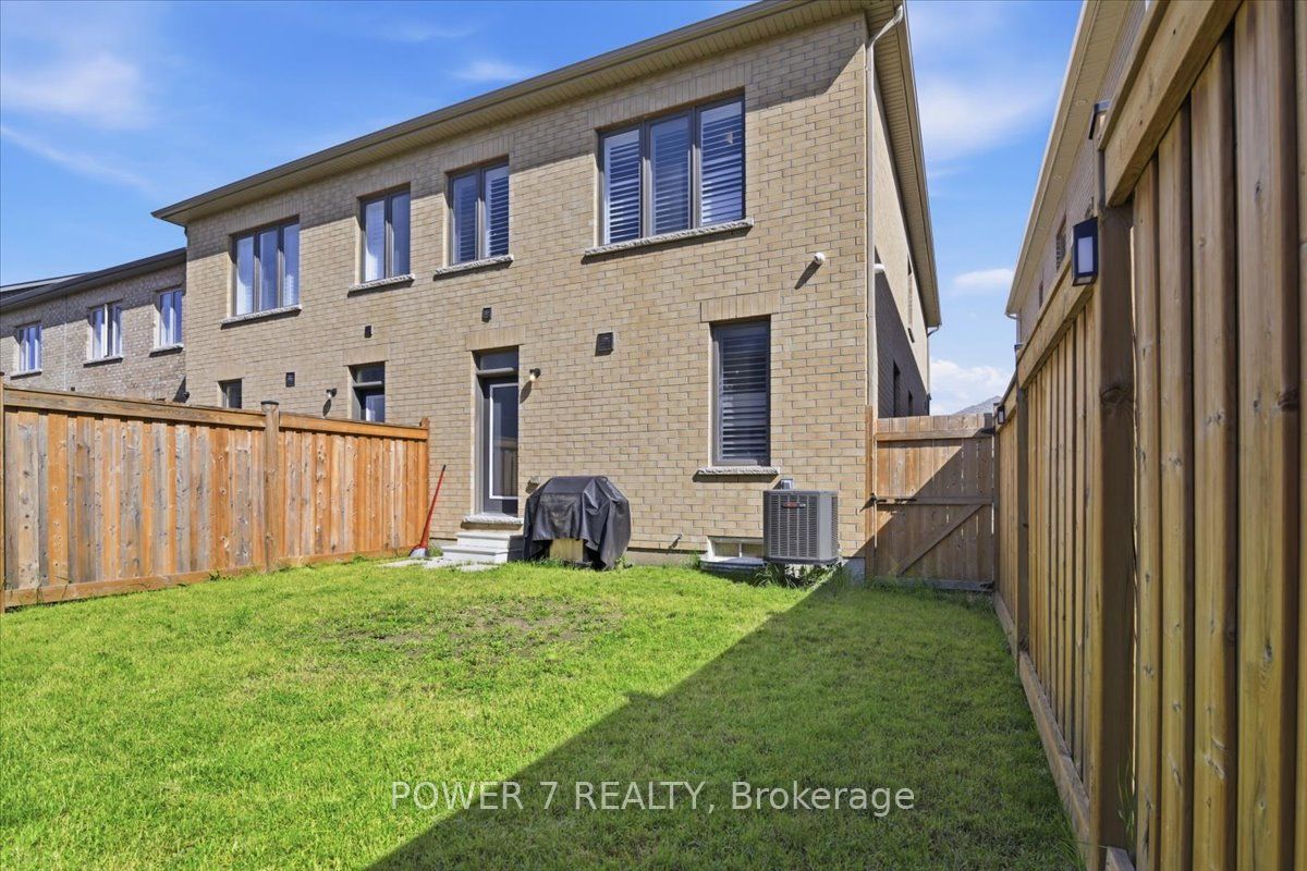 94 Conarty Crescent Property Photo 32