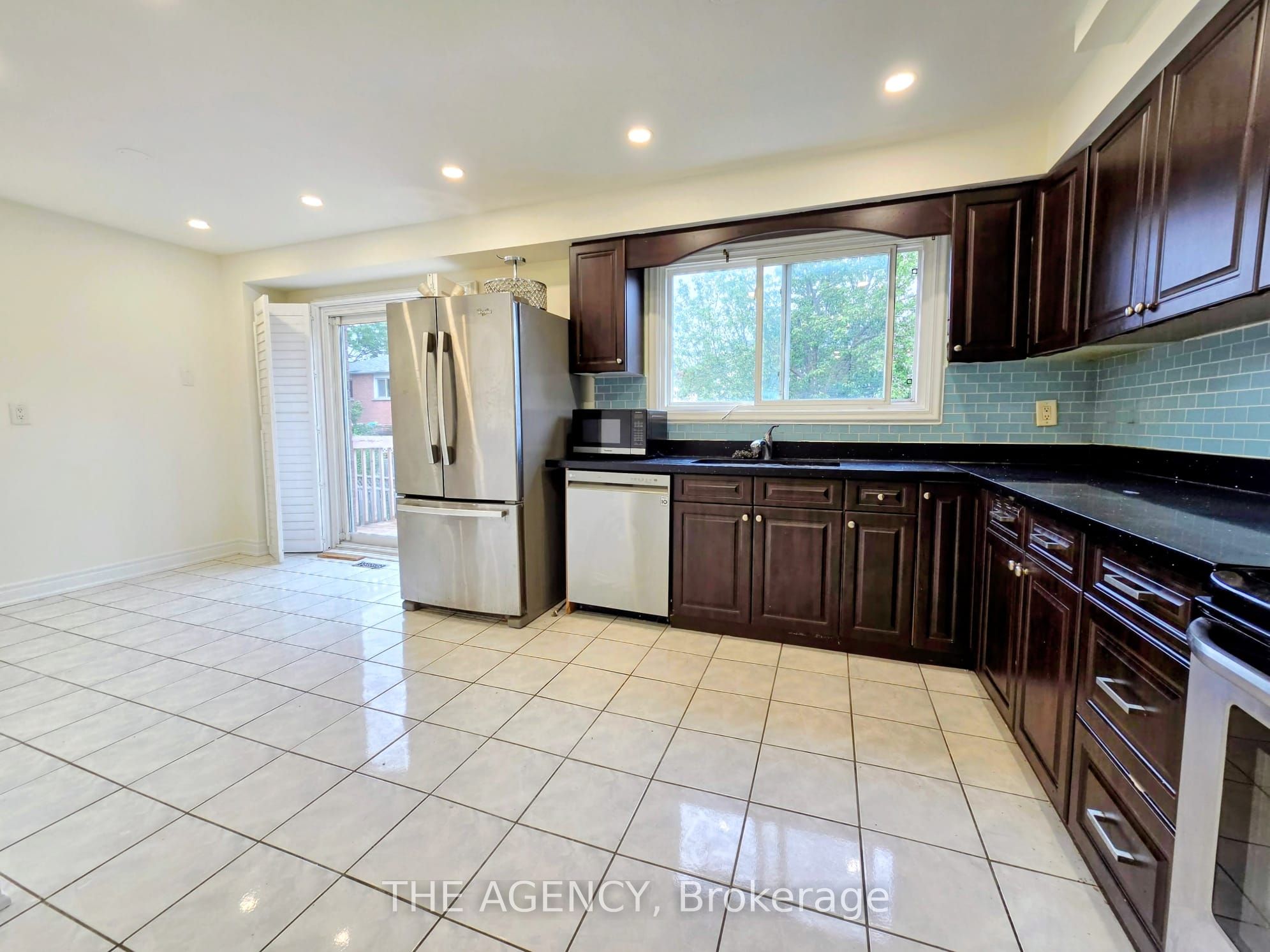 97 Mullen Drive Property Photo 5