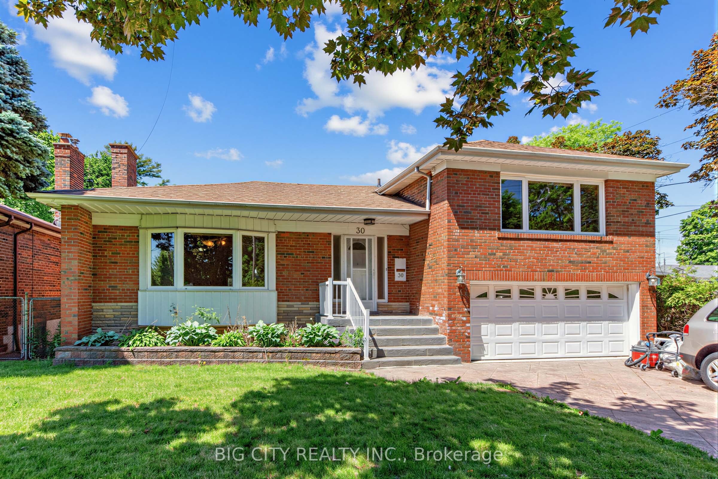 30 Lozoway Drive Main/upper Property Photo 1