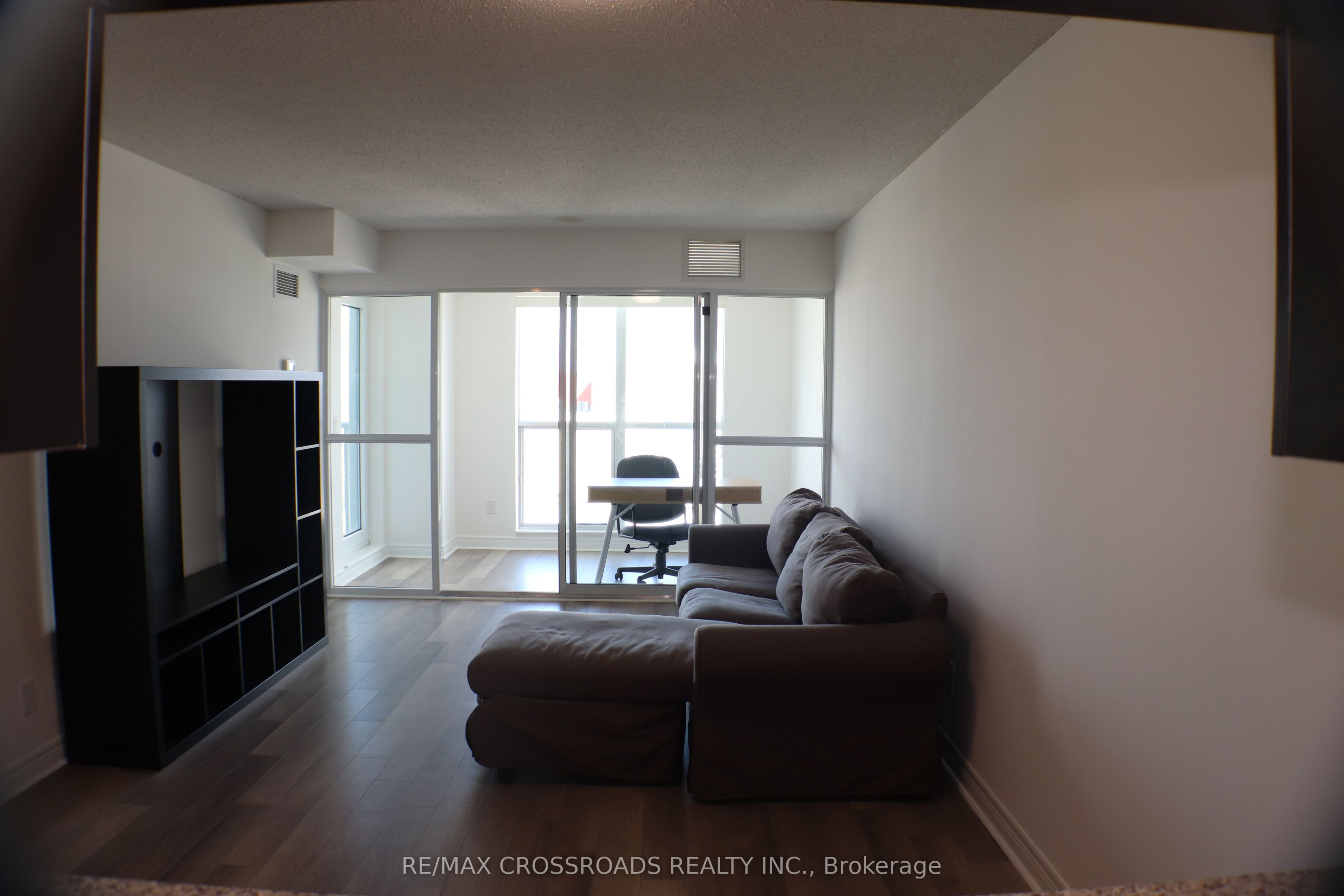 50 Town Centre Court 3309 Property Photo 4