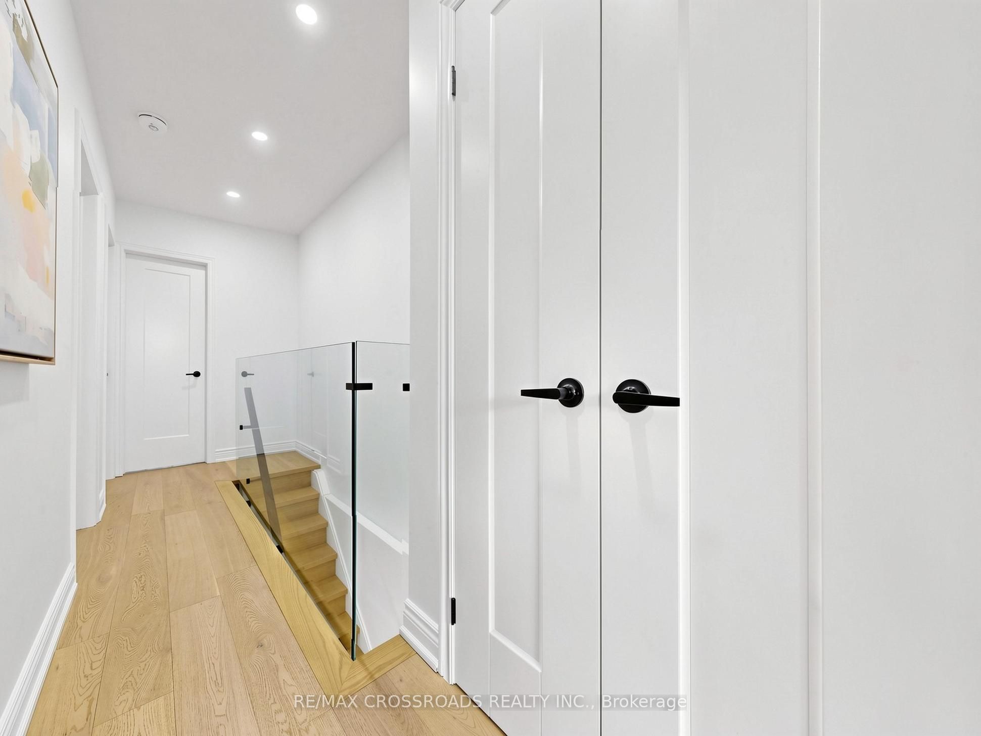 548 Glebeholme Boulevard Property Photo 21
