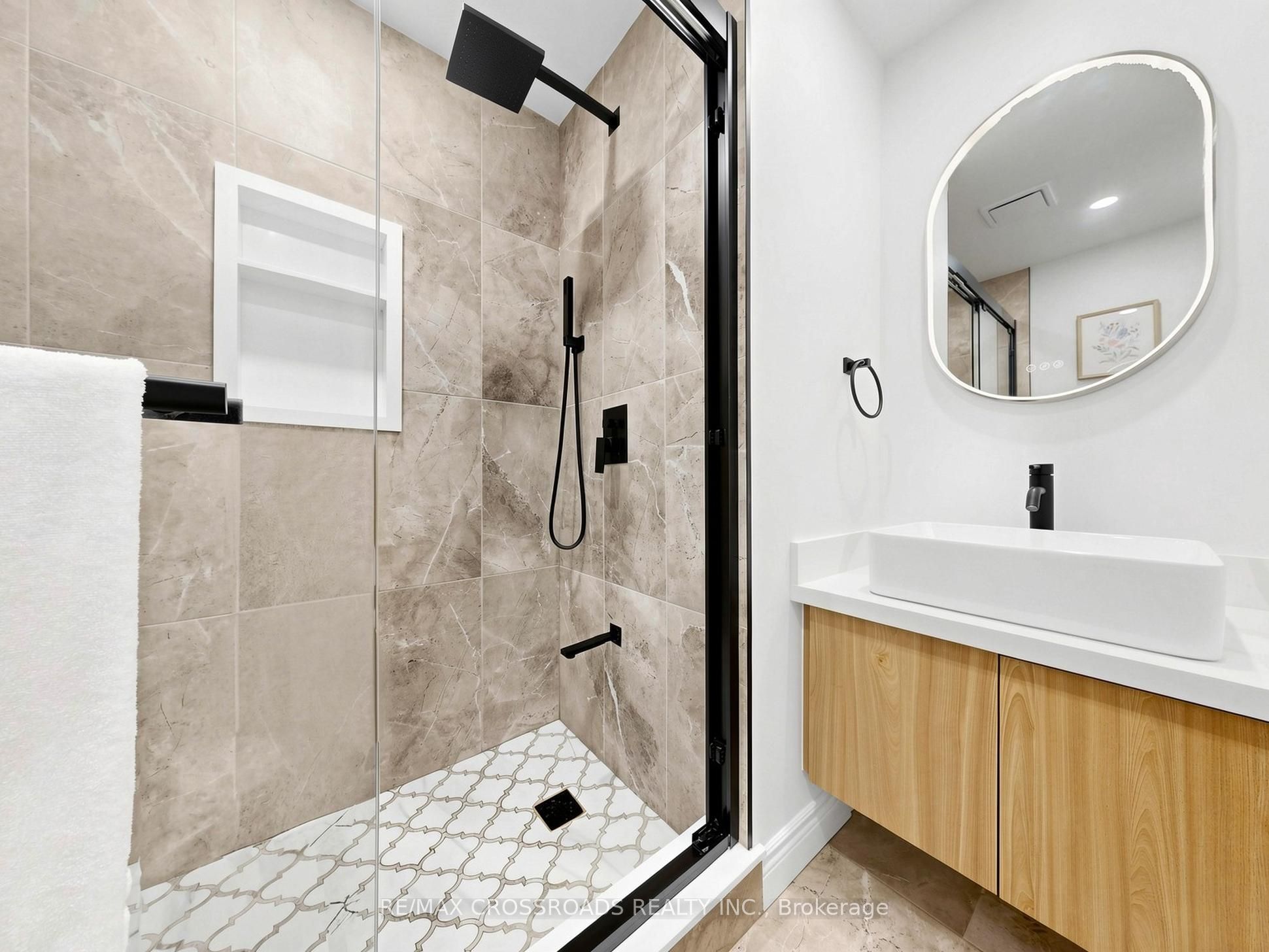 548 Glebeholme Boulevard Property Photo 26