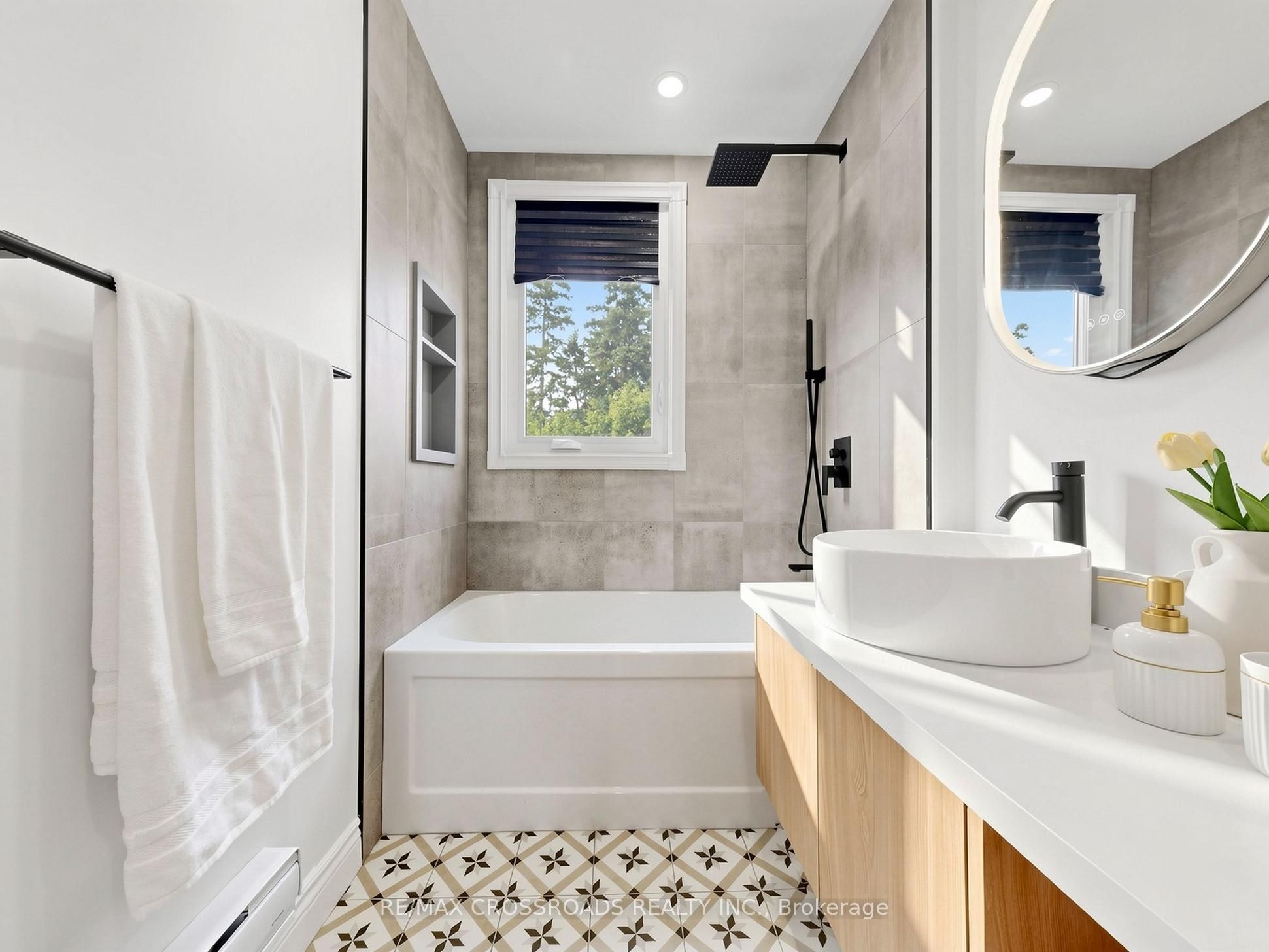 548 Glebeholme Boulevard Property Photo 33